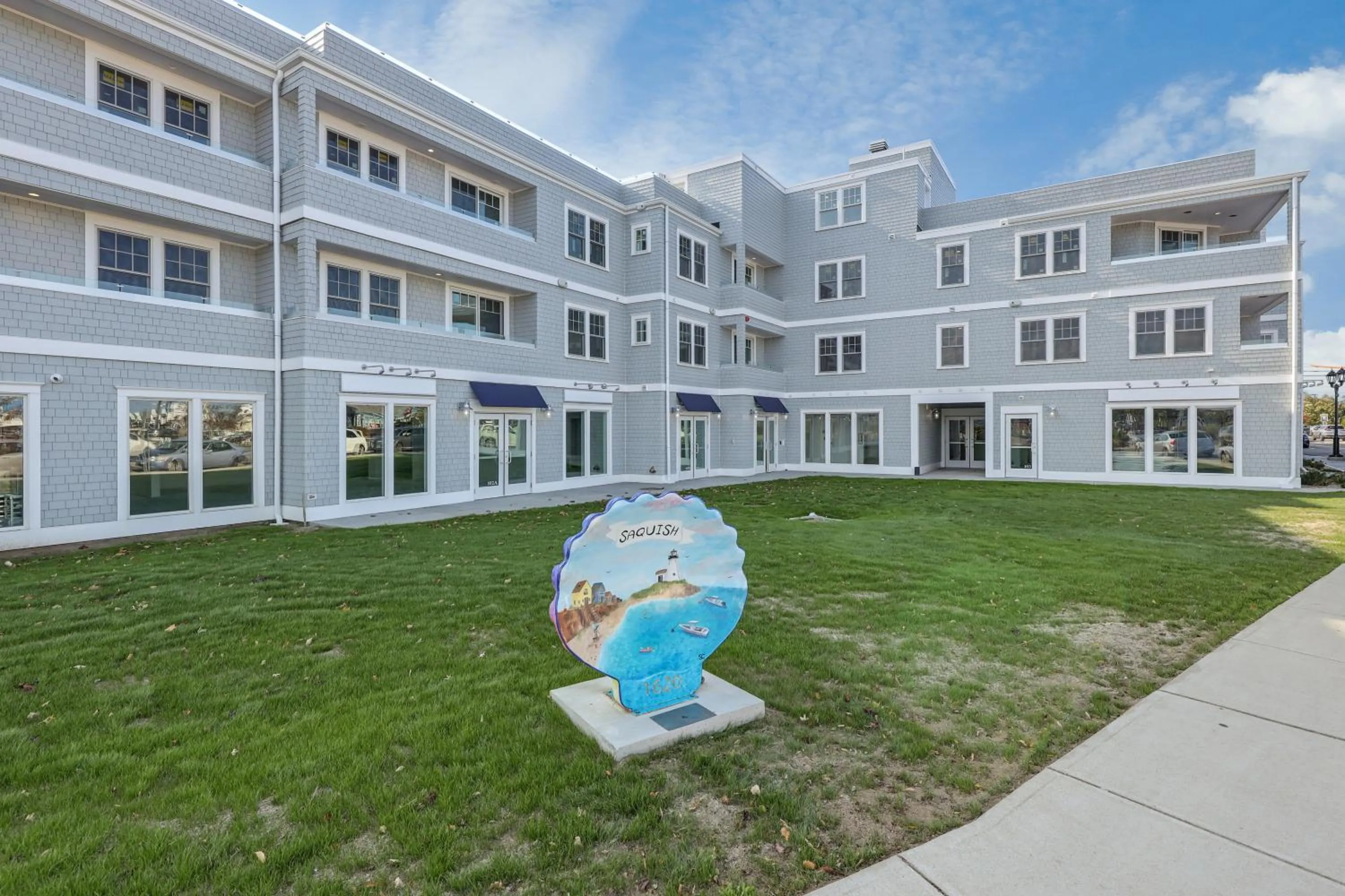 Property building in Thomas Sea Suites at Harbourtown