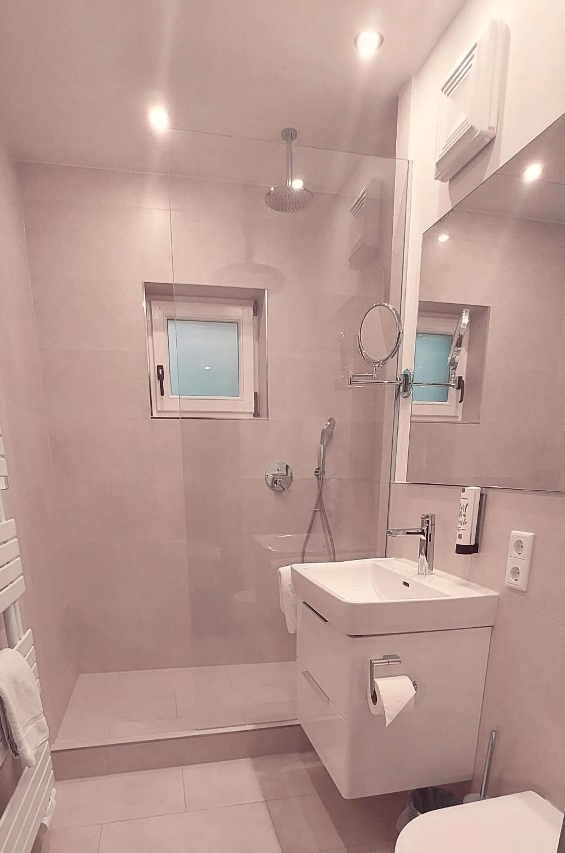 Bathroom in Hotel Schrenkhof