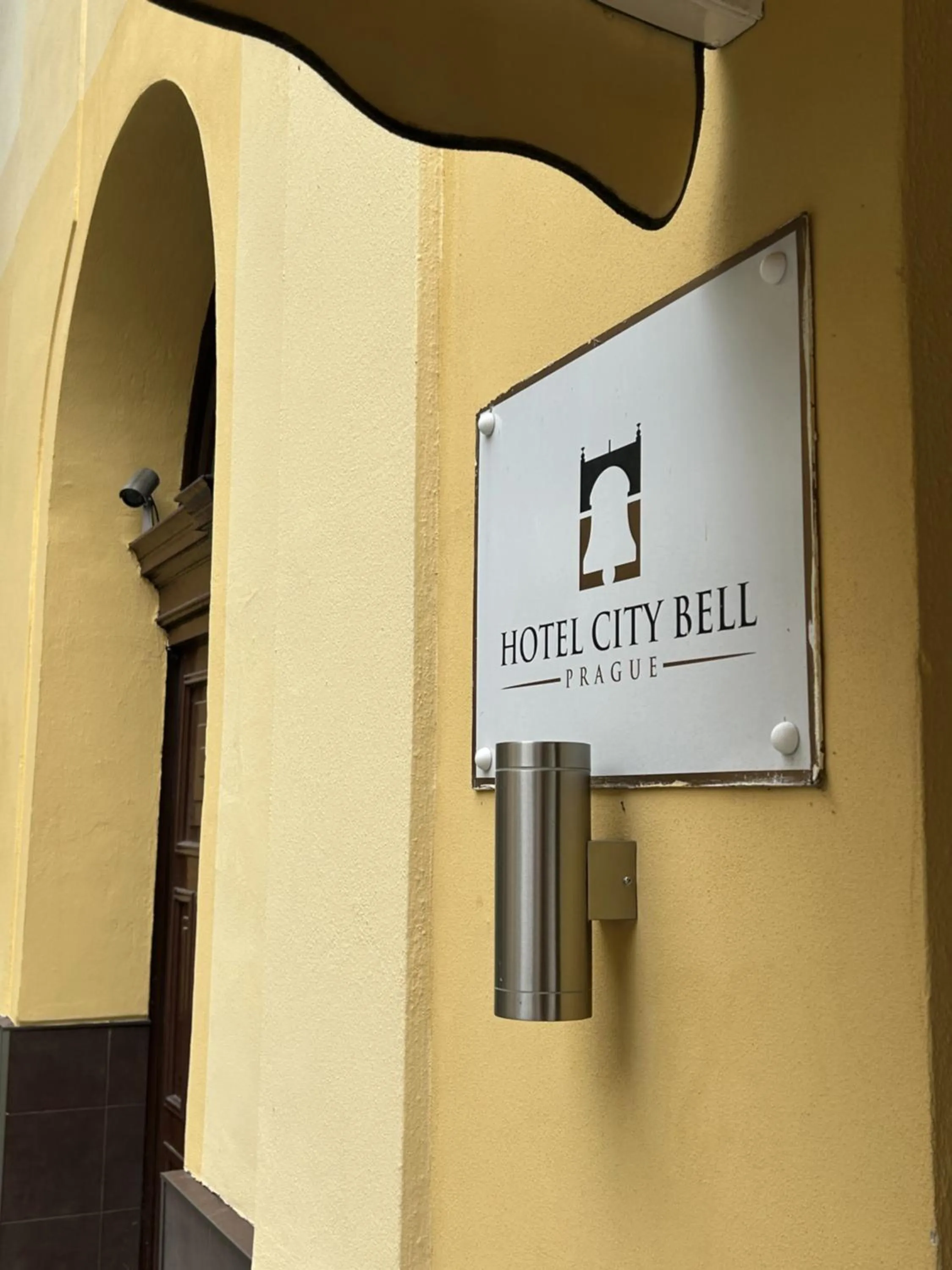Property logo or sign in Hotel City Bell