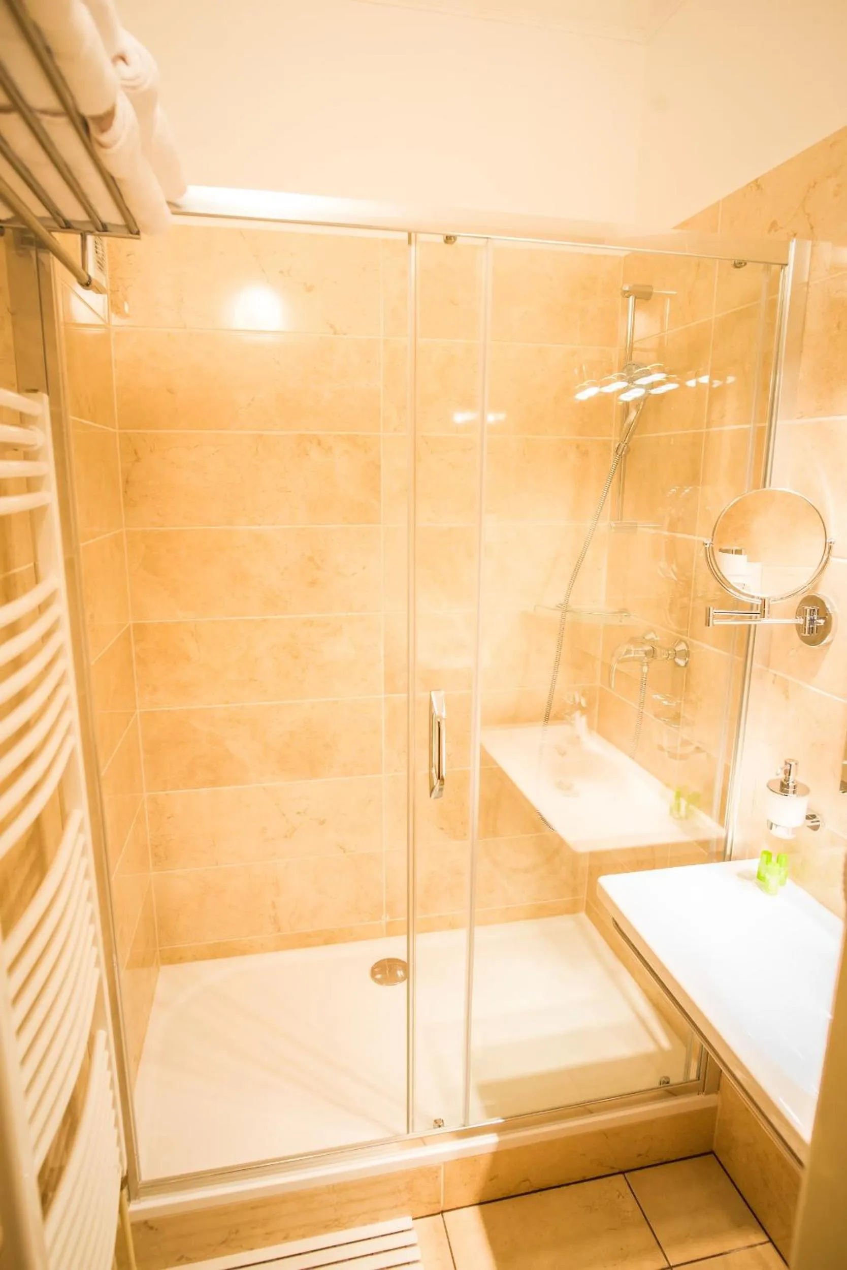 Bathroom in Hotel City Bell