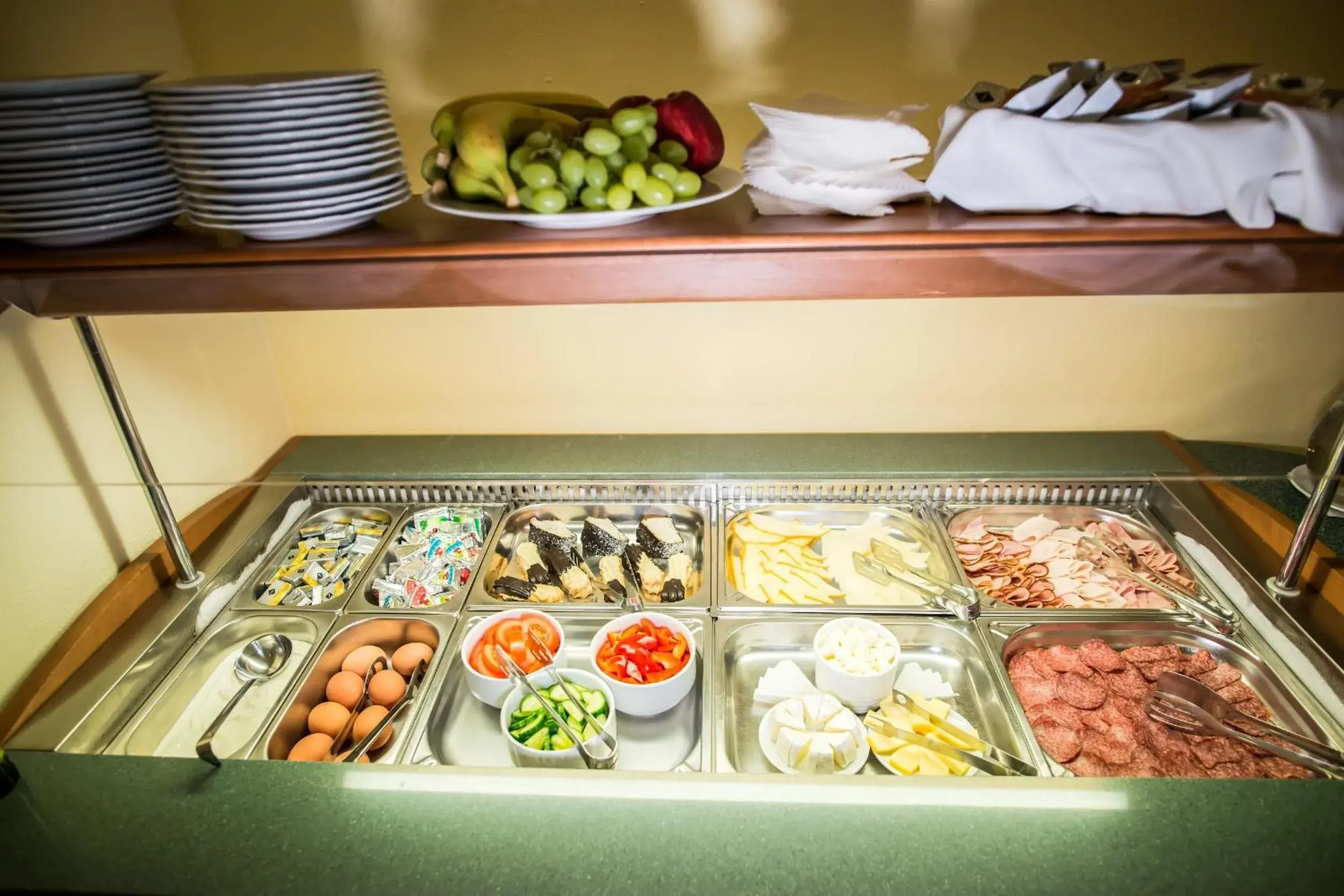 Restaurant/places to eat in Hotel City Bell Restaurant/places to eat in Hotel City Bell