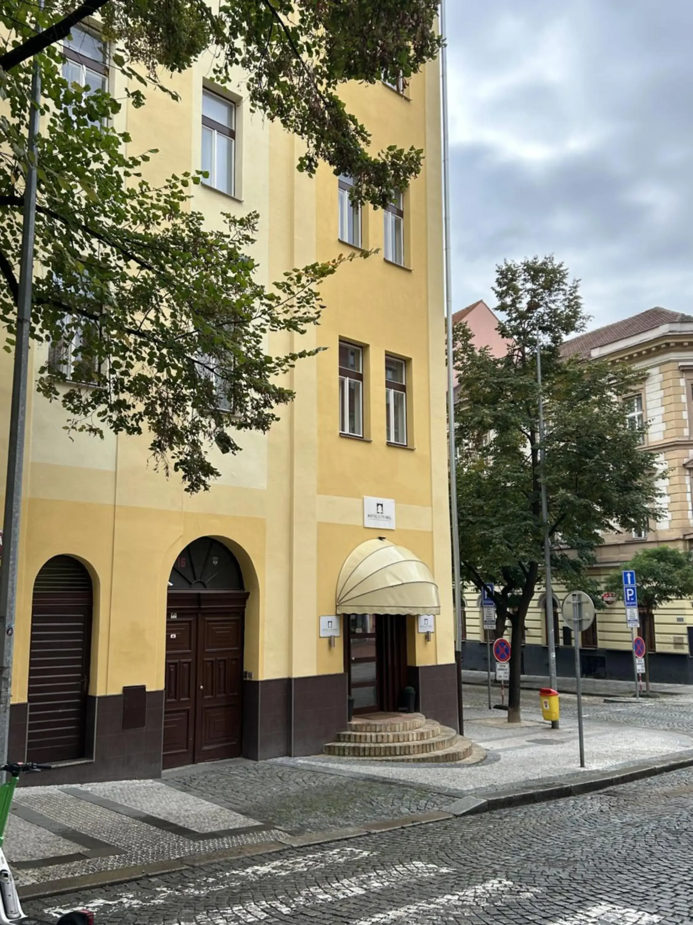 Property building in Hotel City Bell Property building in Hotel City Bell