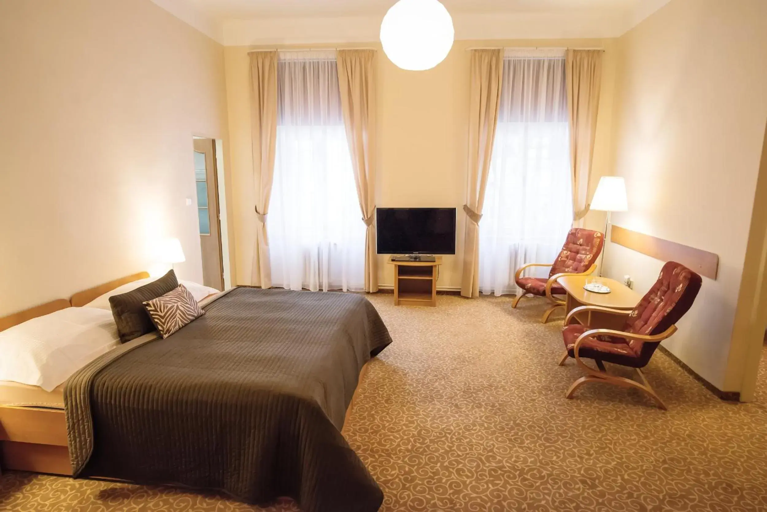 Bedroom, Bed in Hotel City Bell Bedroom, Bed in Hotel City Bell