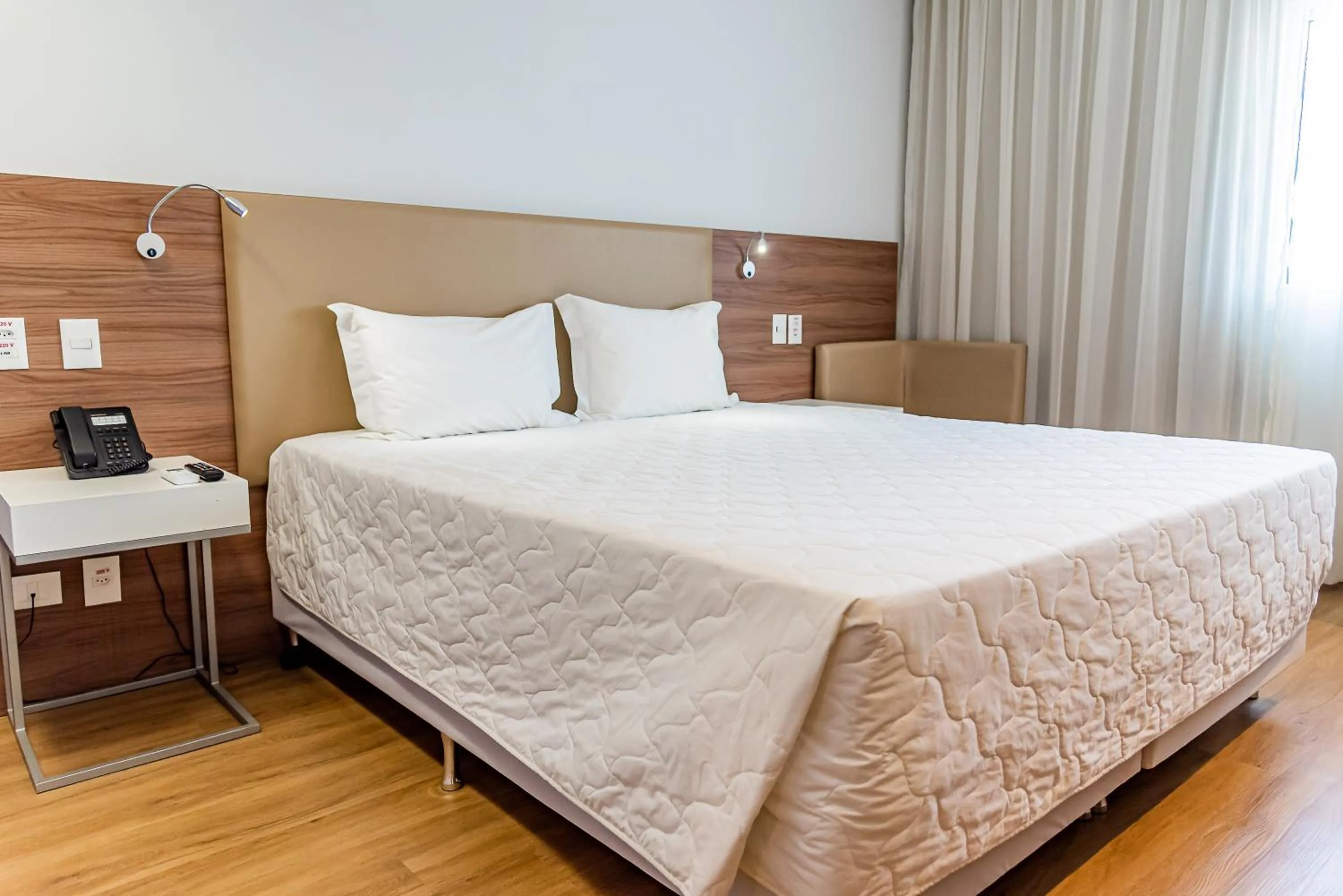 Bed in Rio Hotel by Bourbon Maringá