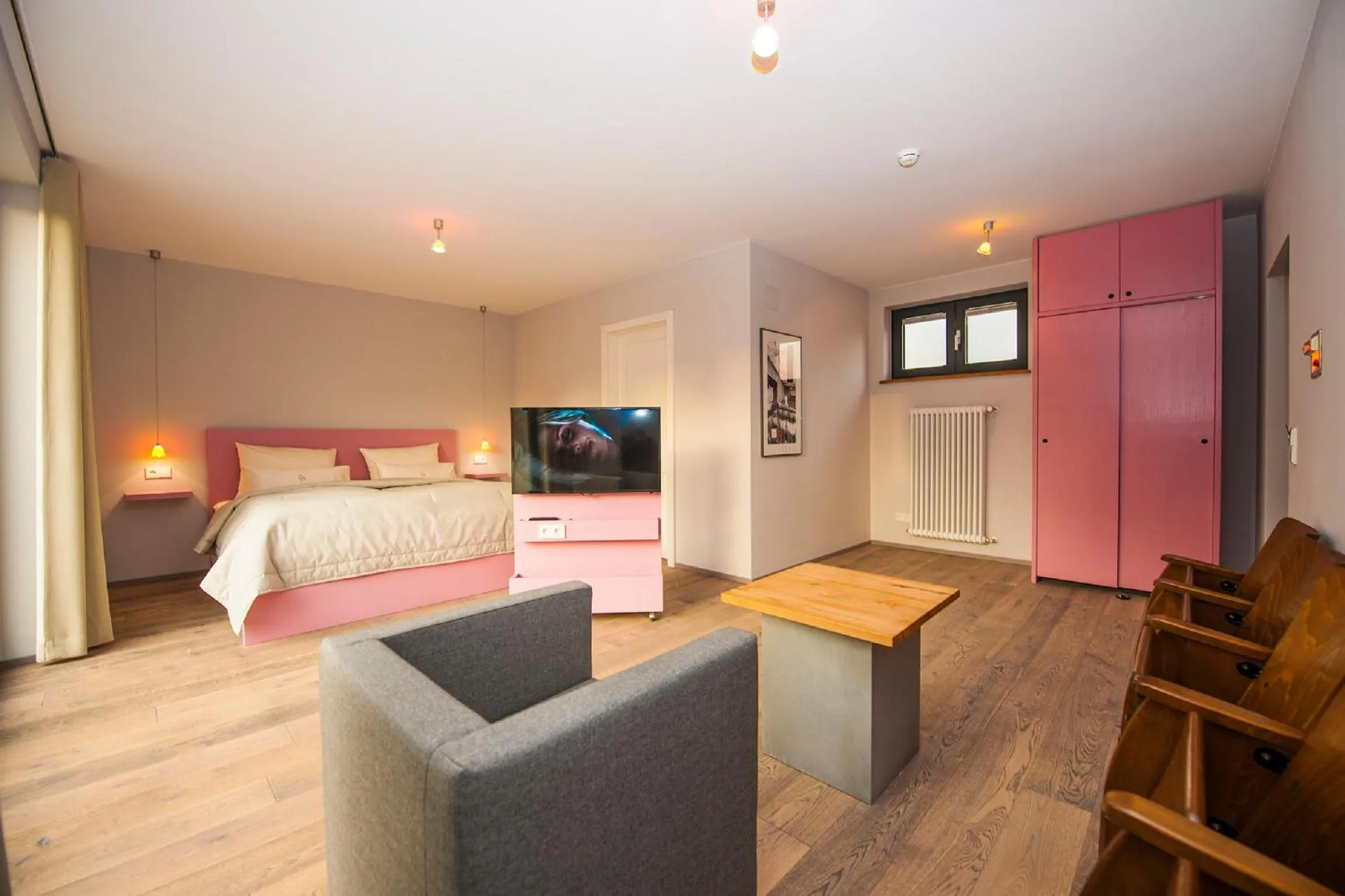 Living room, Bed in Romantik Hotel Meisenheimer Hof