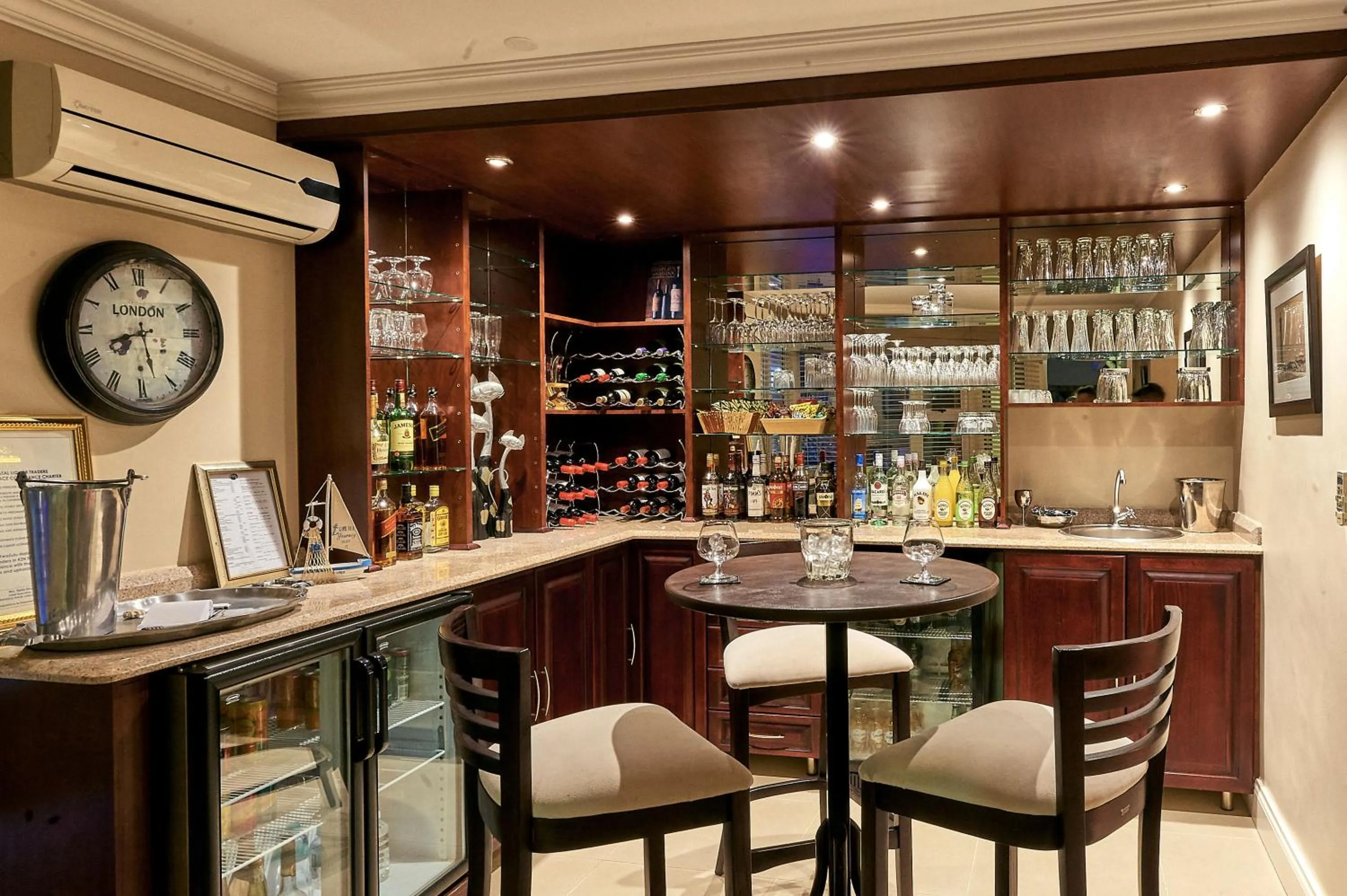 Lounge or bar in Forest Manor Boutique Guesthouse