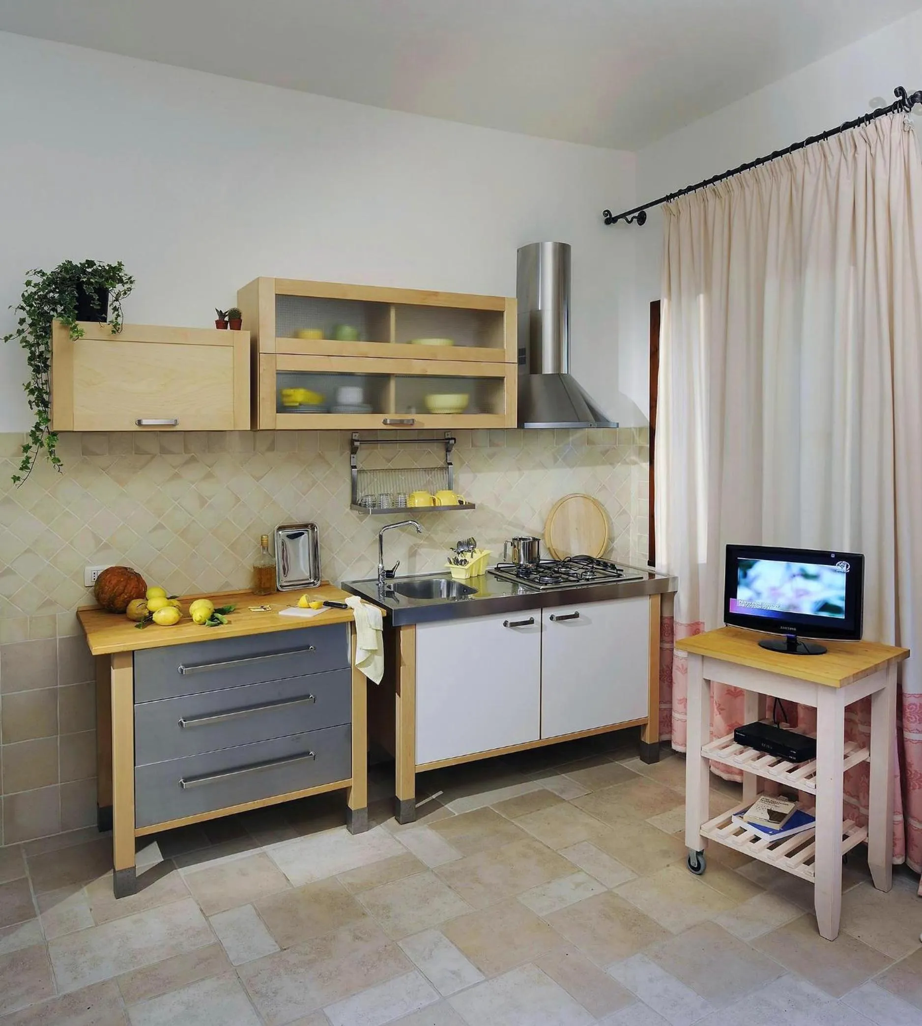 Kitchen or kitchenette in Abbaechelu