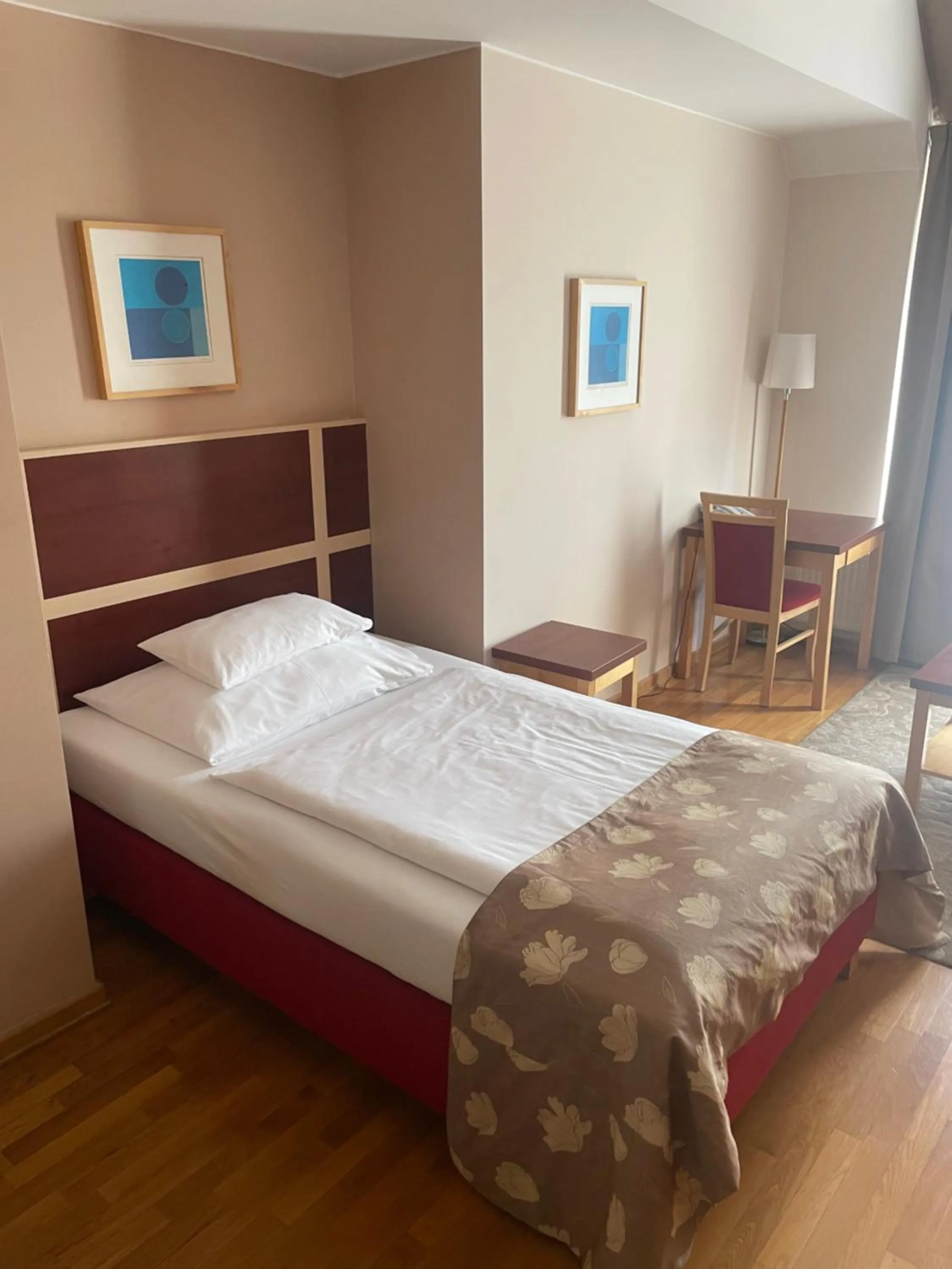 Bed in EA Hotel Julis