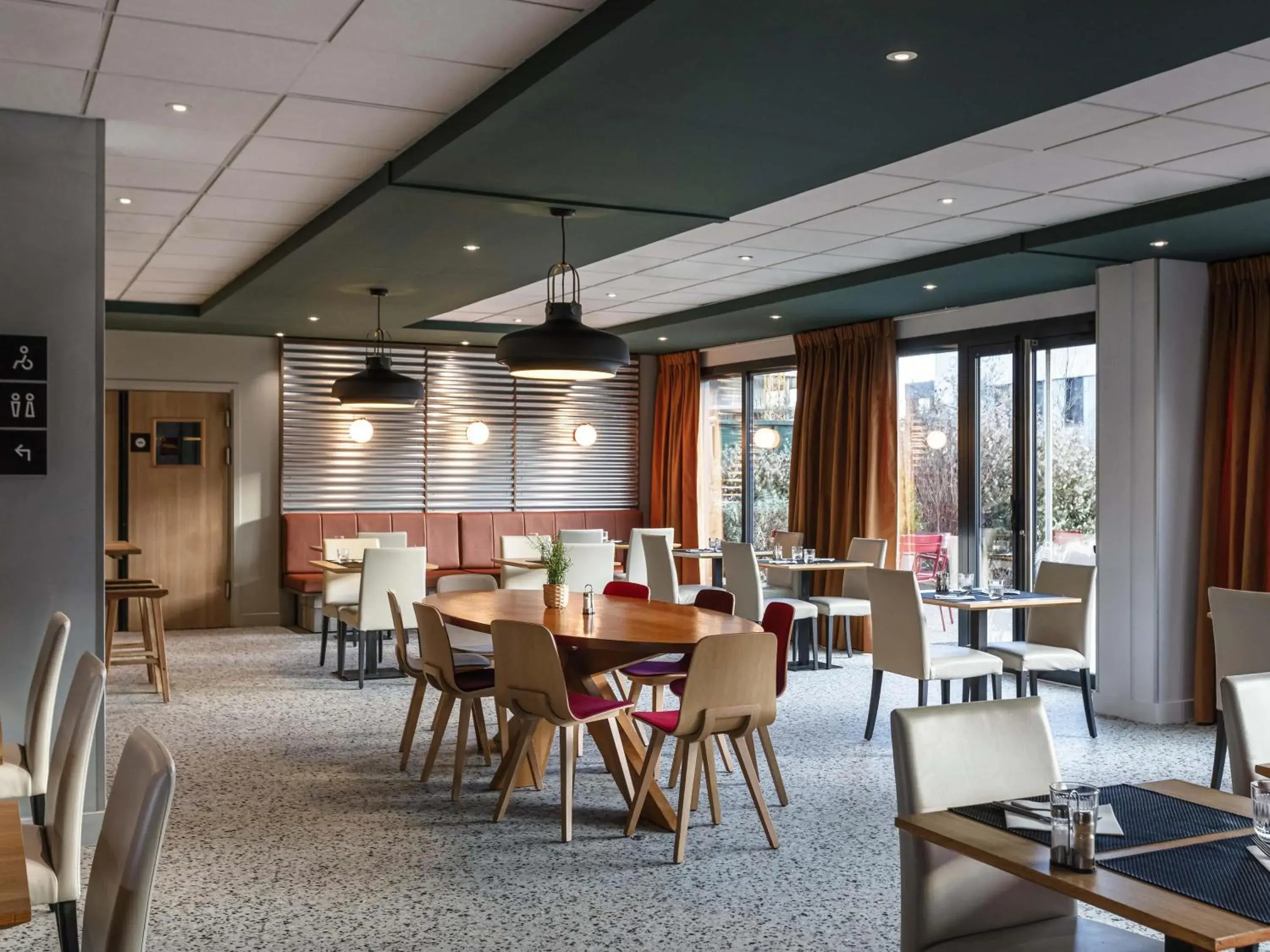 Restaurant/places to eat in ibis Lyon Est Meyzieu Restaurant/places to eat in ibis Lyon Est Meyzieu