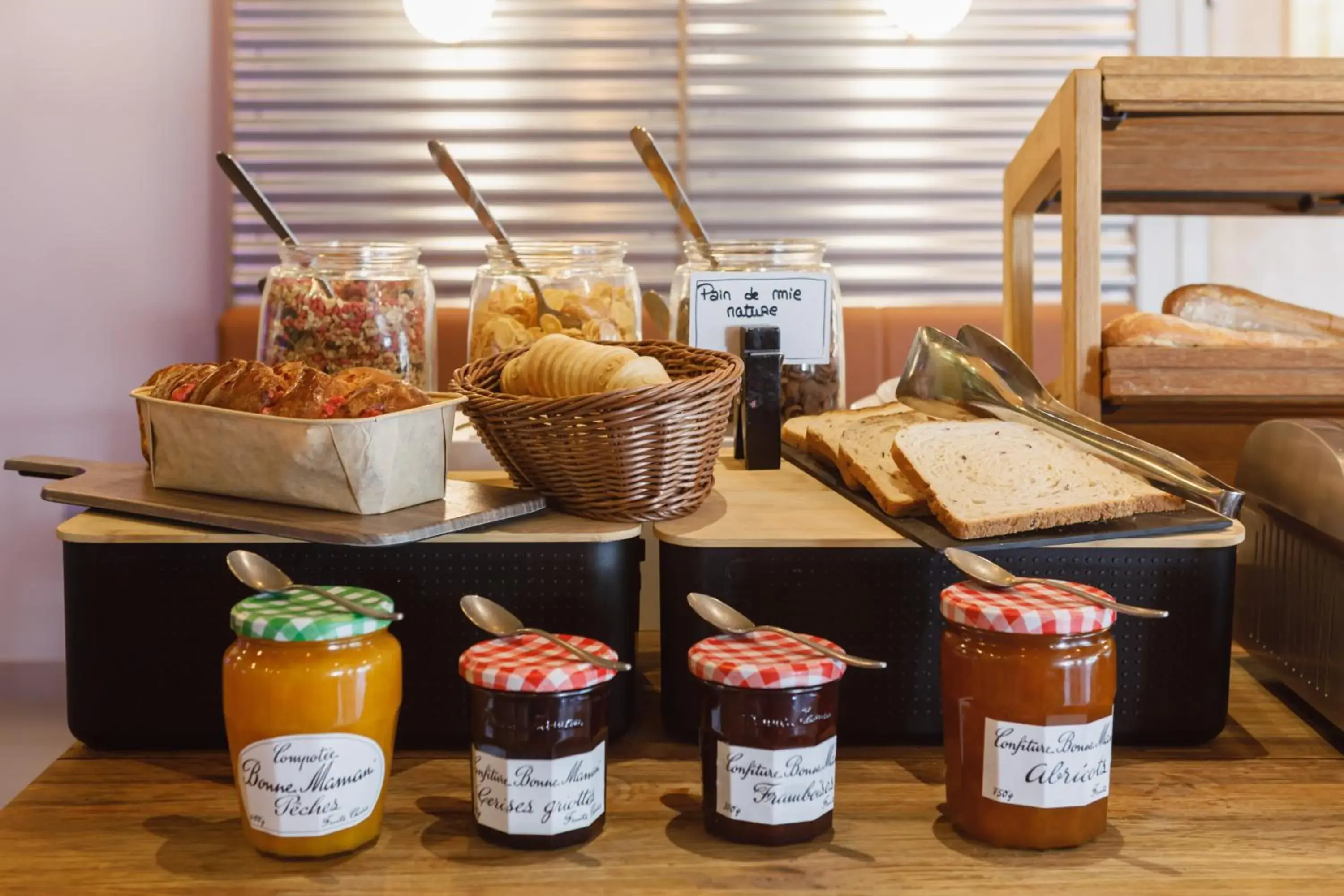 Breakfast in ibis Lyon Est Meyzieu Breakfast in ibis Lyon Est Meyzieu