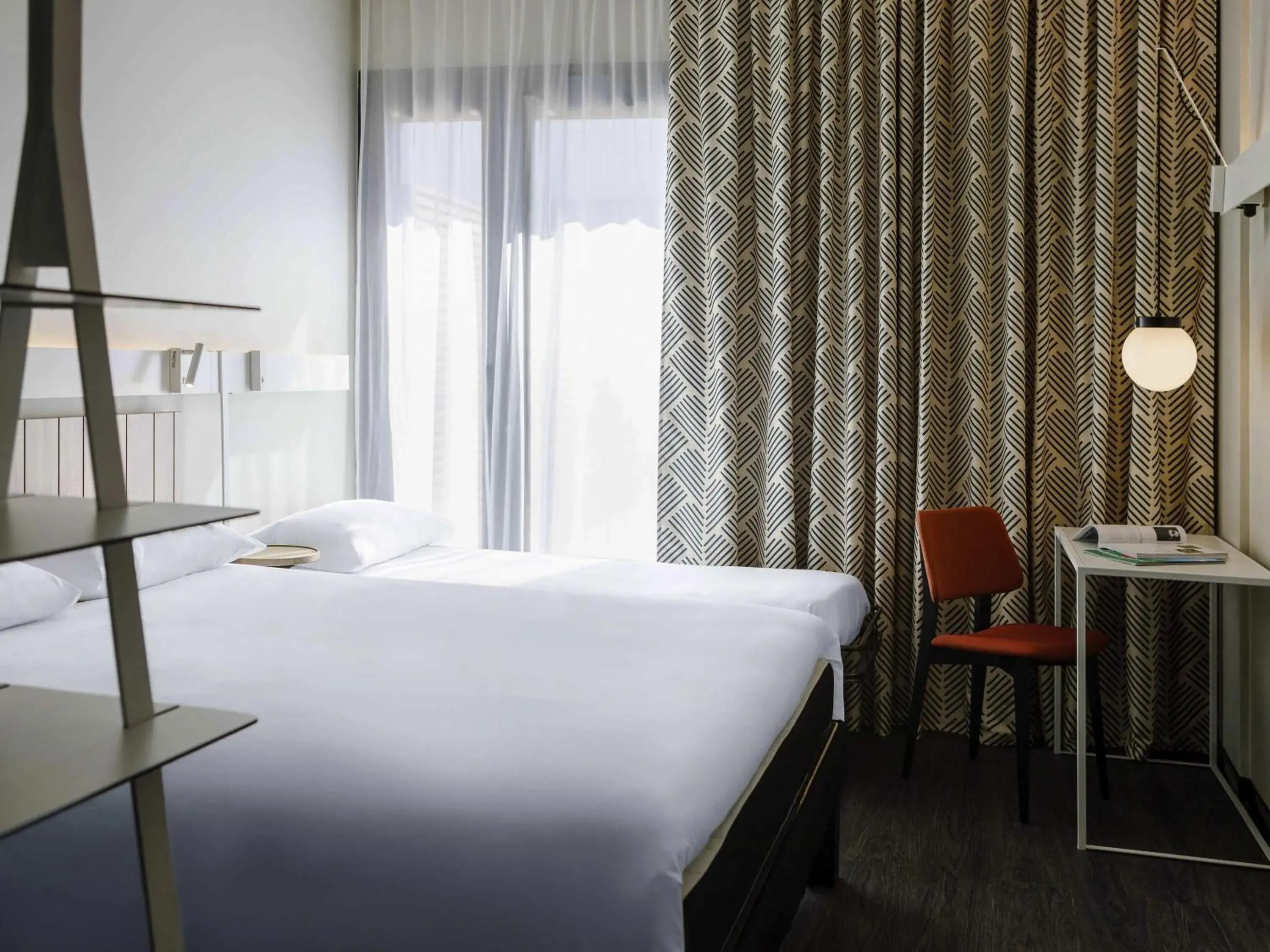 Bedroom, Bed in ibis Lyon Est Meyzieu Bedroom, Bed in ibis Lyon Est Meyzieu