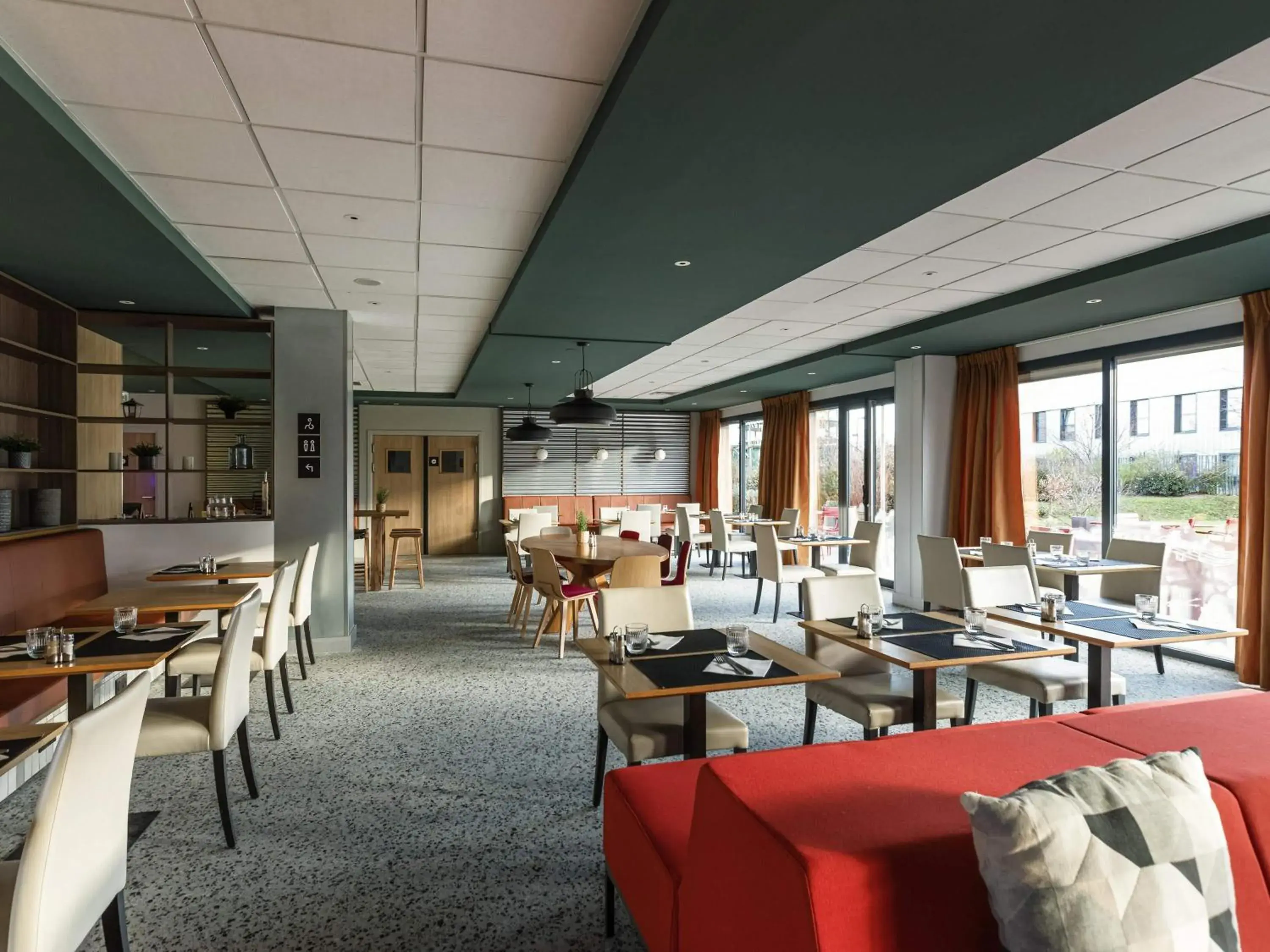 Restaurant/places to eat in ibis Lyon Est Meyzieu Restaurant/places to eat in ibis Lyon Est Meyzieu