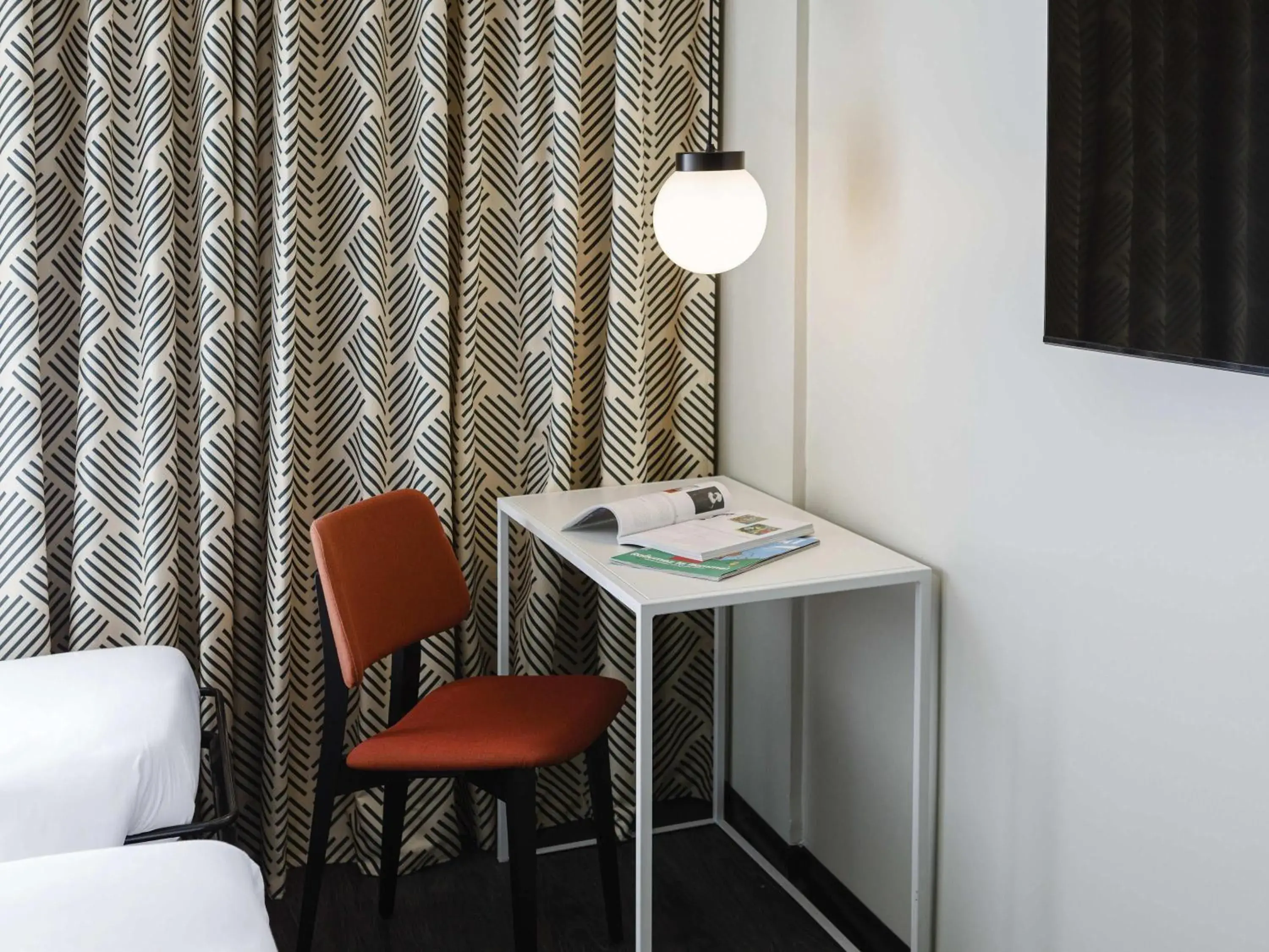 Bedroom in ibis Lyon Est Meyzieu Bedroom in ibis Lyon Est Meyzieu