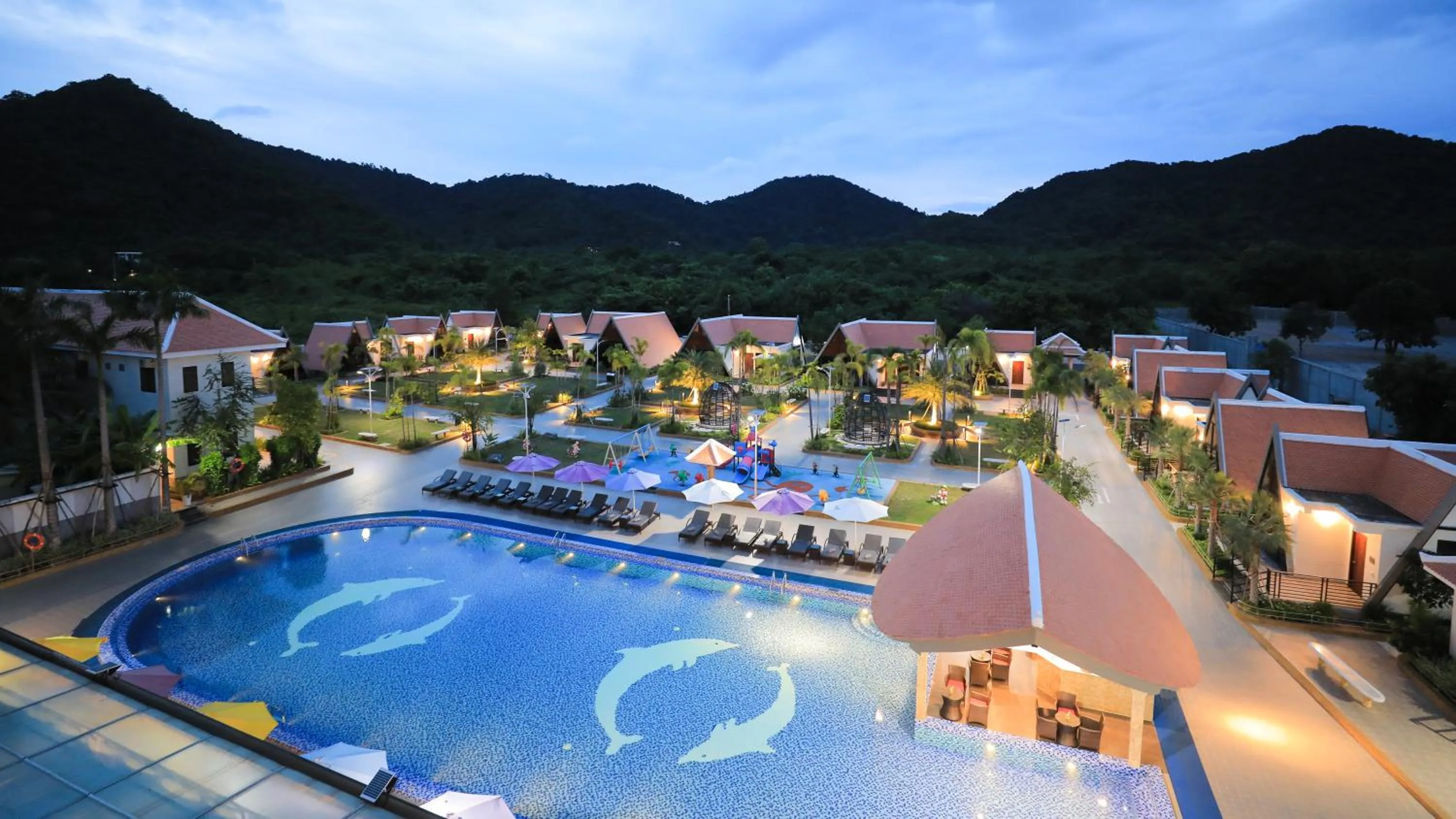 Pool view in Vakara Hotel Kep