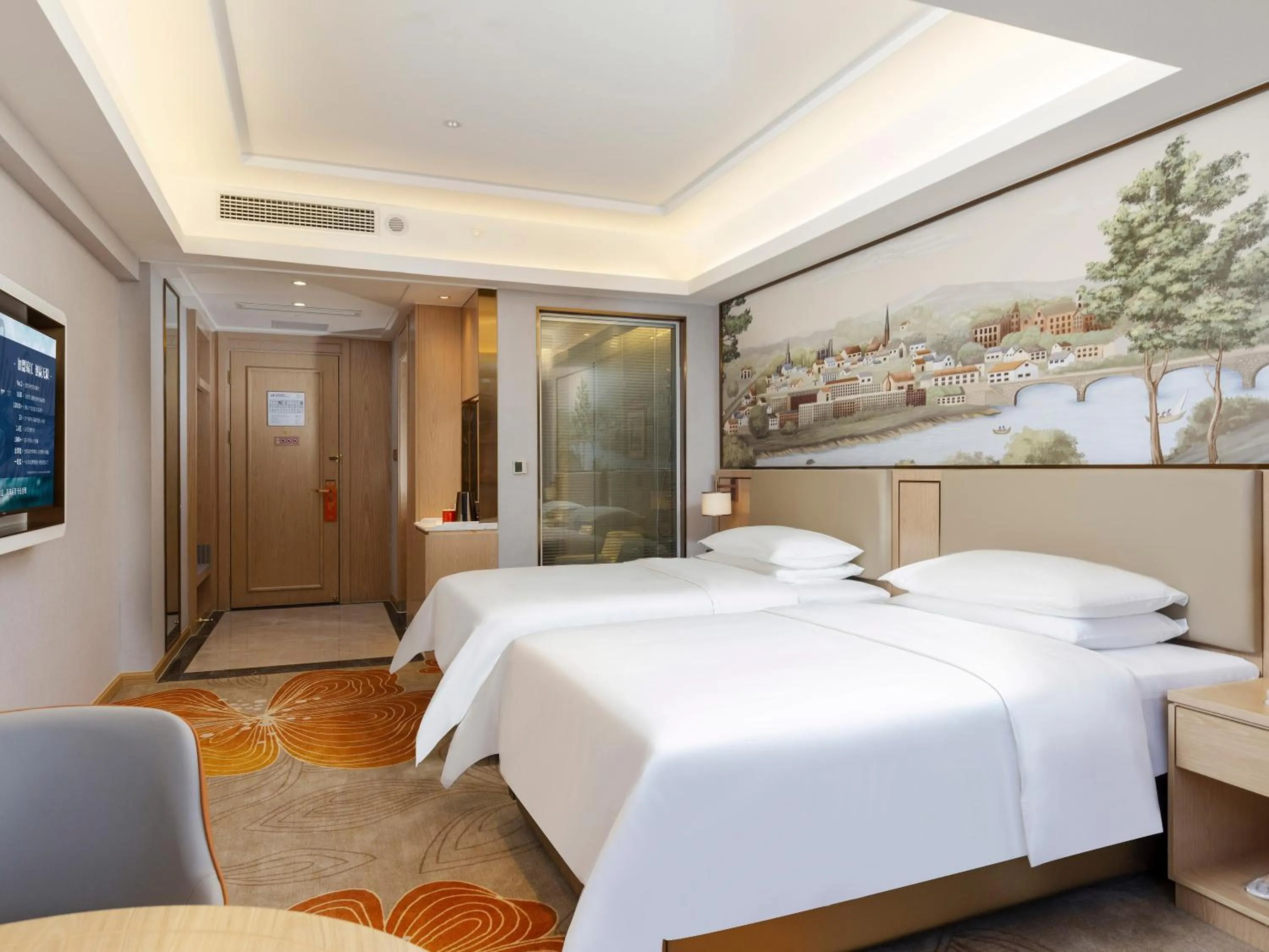 Photo of the whole room in Vienna Hotel