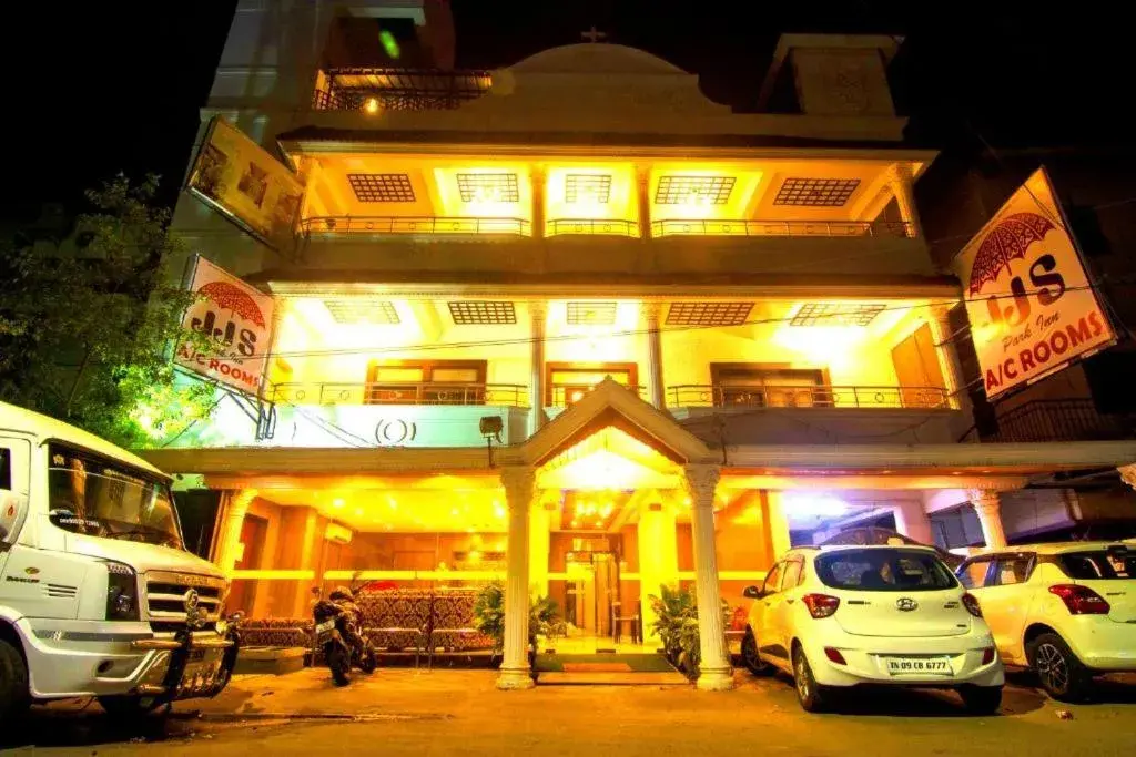 JJs PARK INN JJs PARK INN