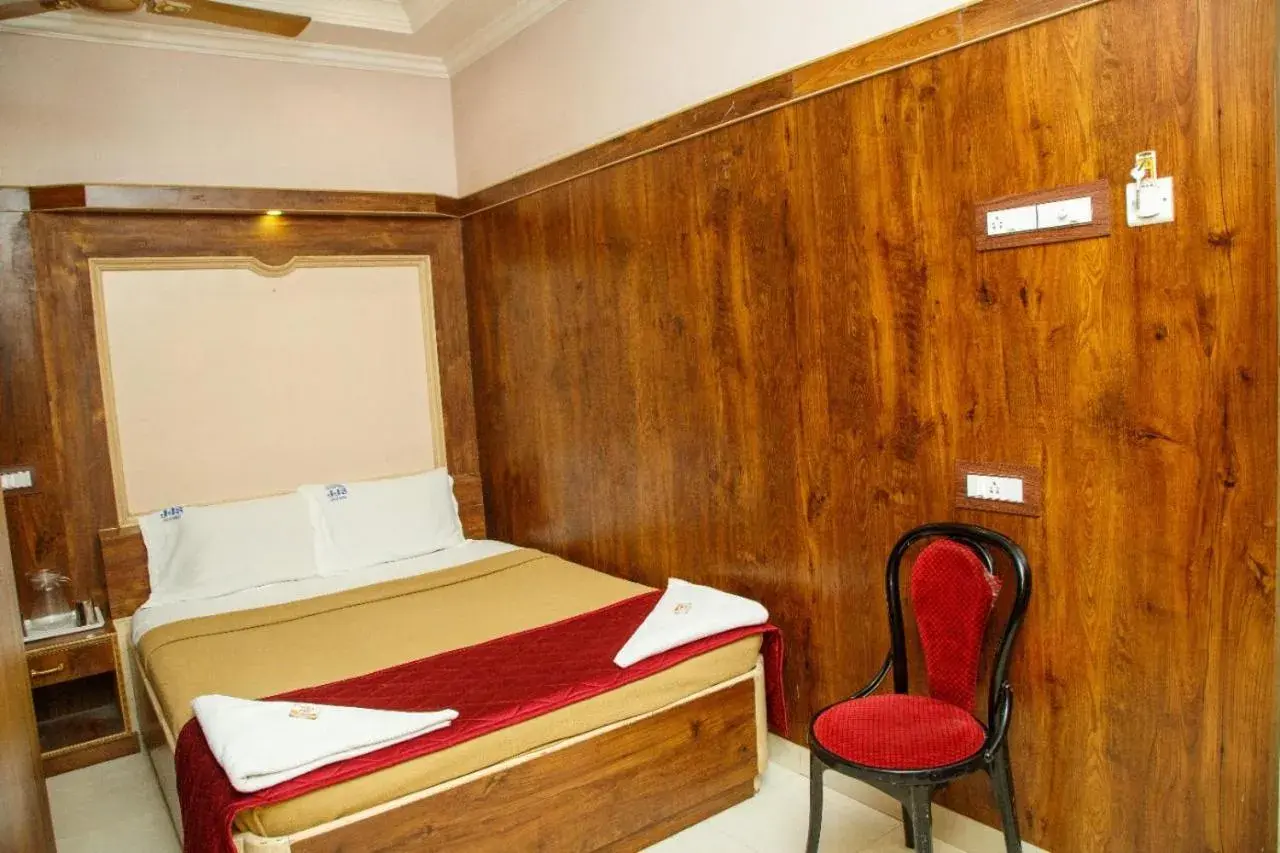 Bed in JJs PARK INN Bed in JJs PARK INN