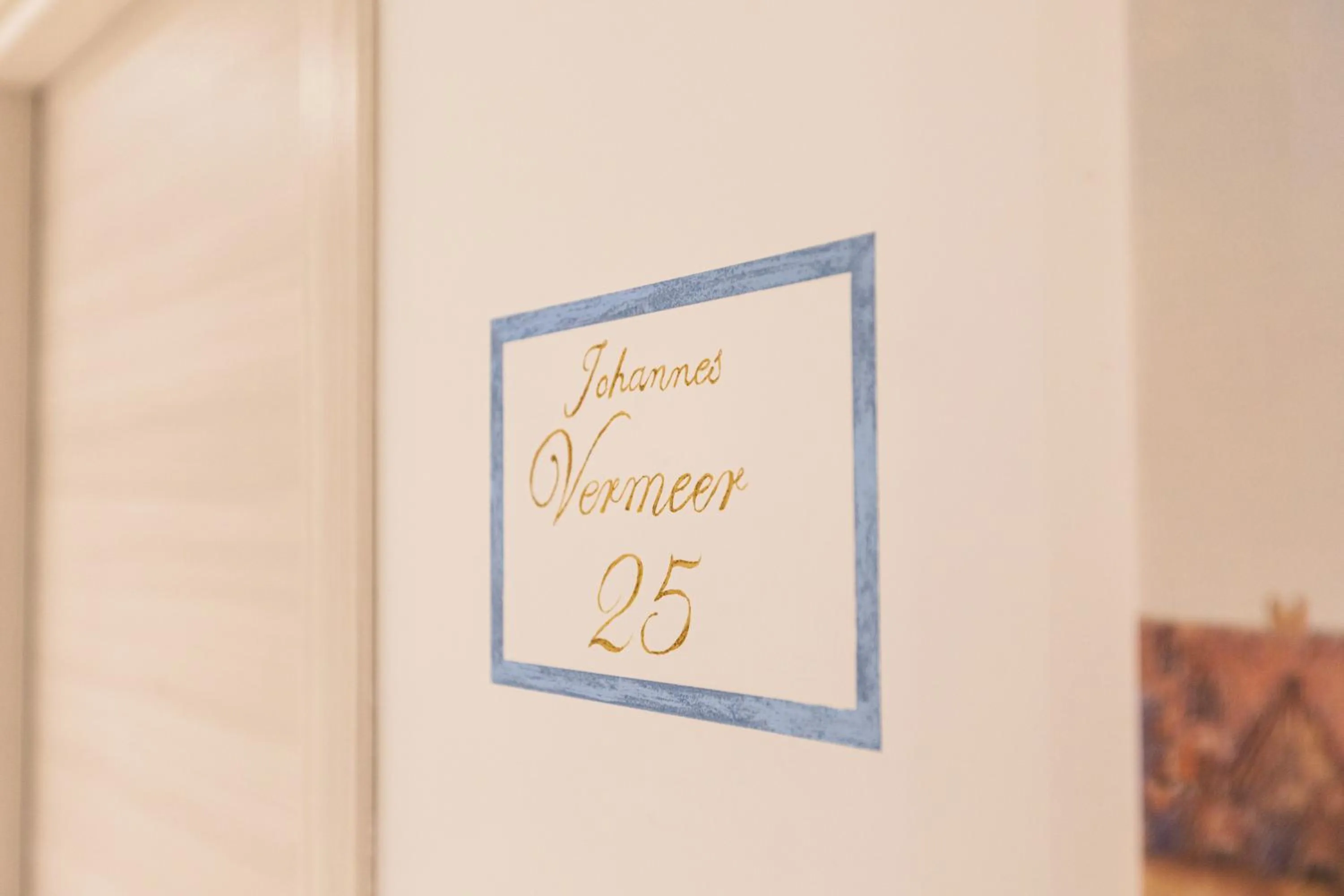 Logo/Certificate/Sign in Panariello Palace