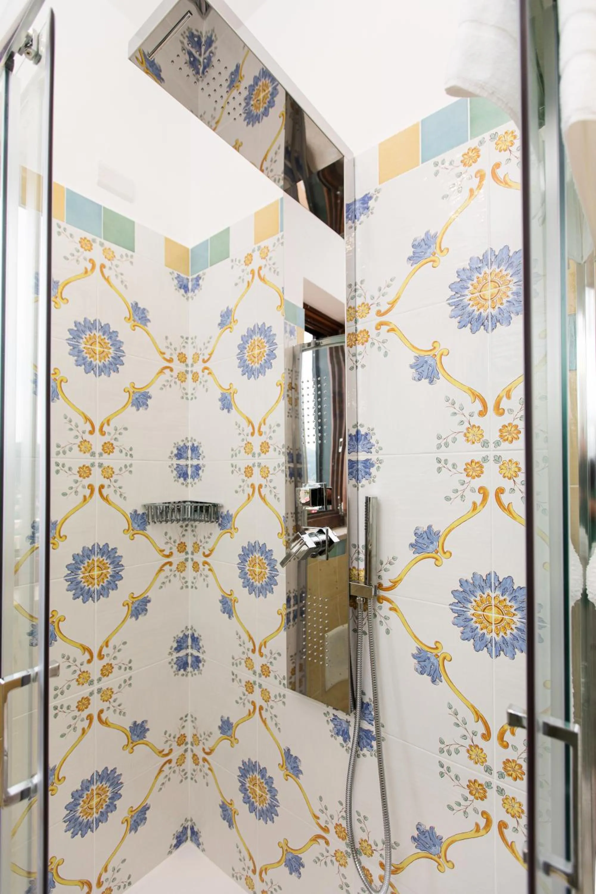 Bathroom in Panariello Palace