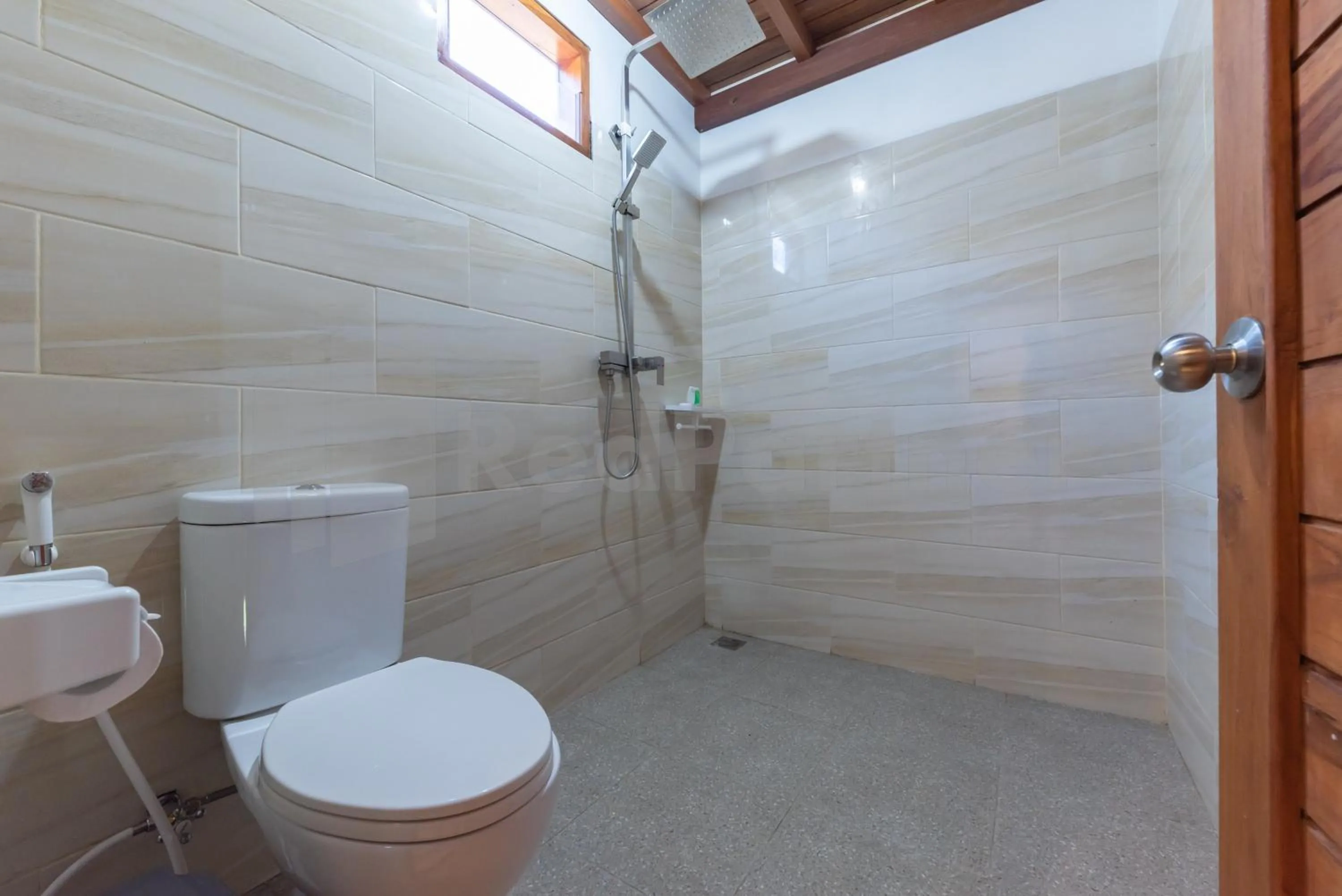 Bathroom in Brisk Homestay Uluwatu RedPartner