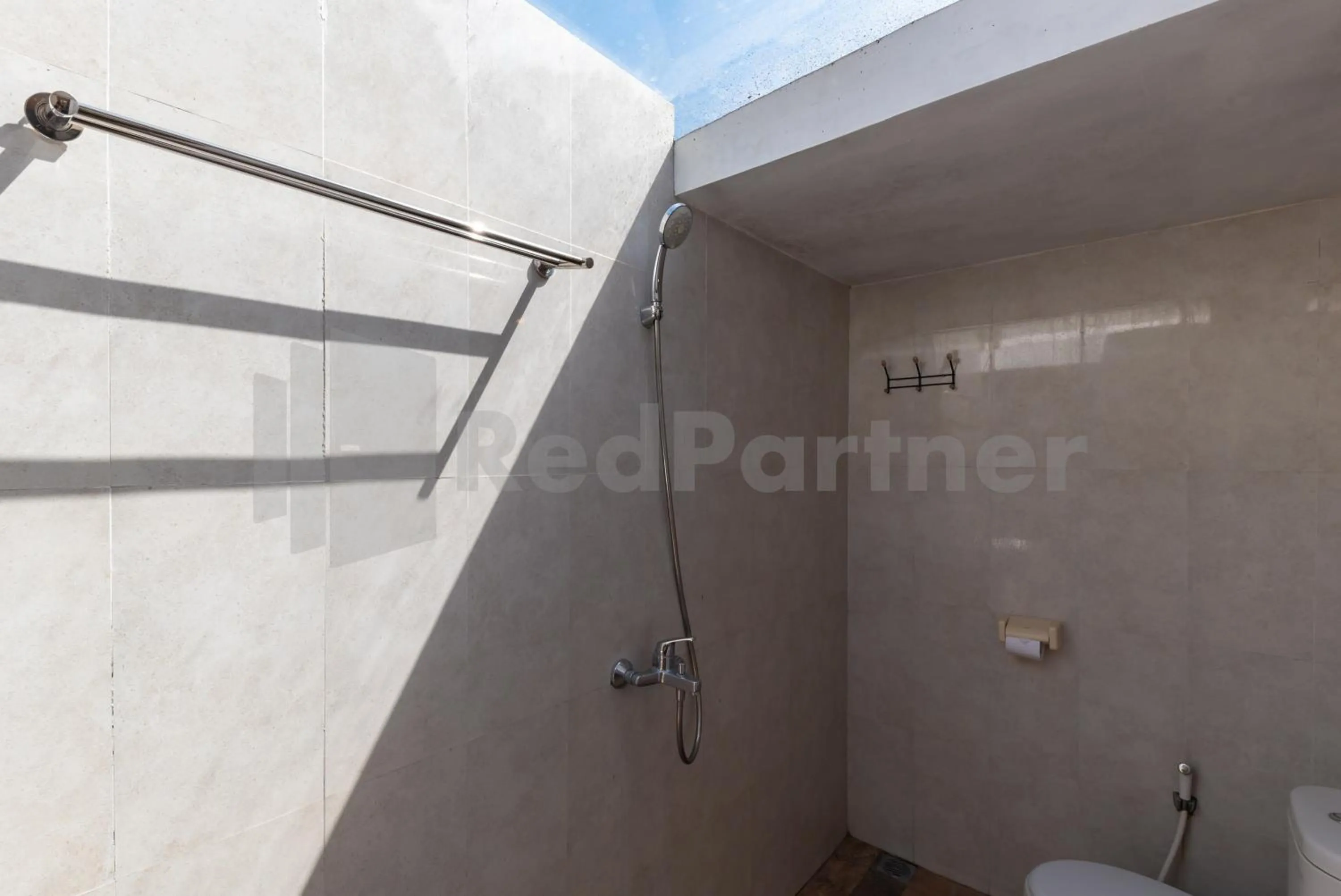 Bathroom in Brisk Homestay Uluwatu RedPartner