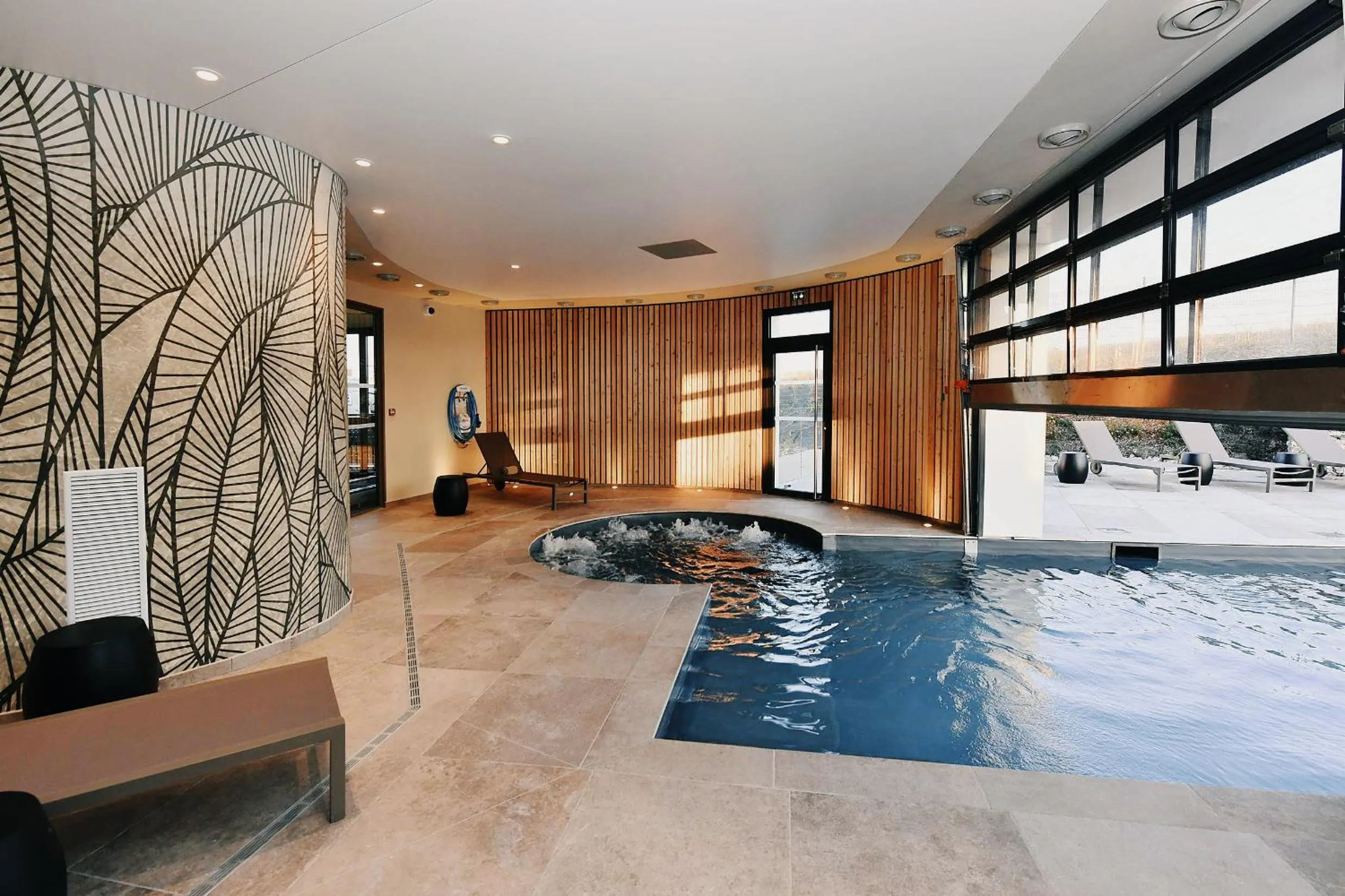 Sauna in Golden Tulip Reims Bezannes