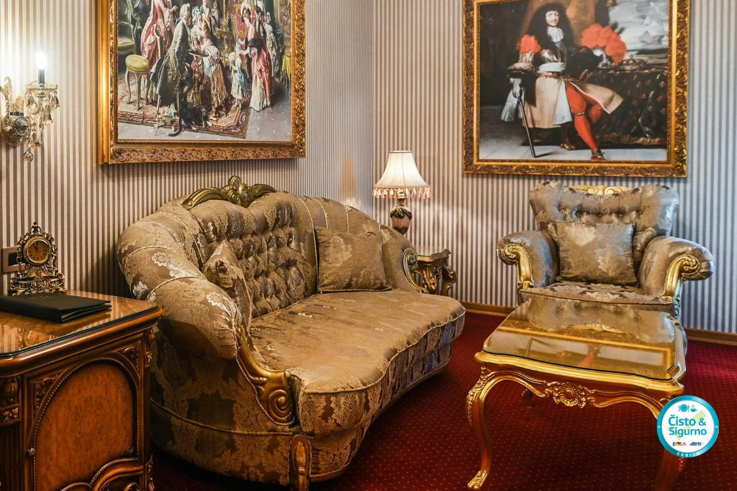 Living room in Prezident Palace Belgrade - Adults Only