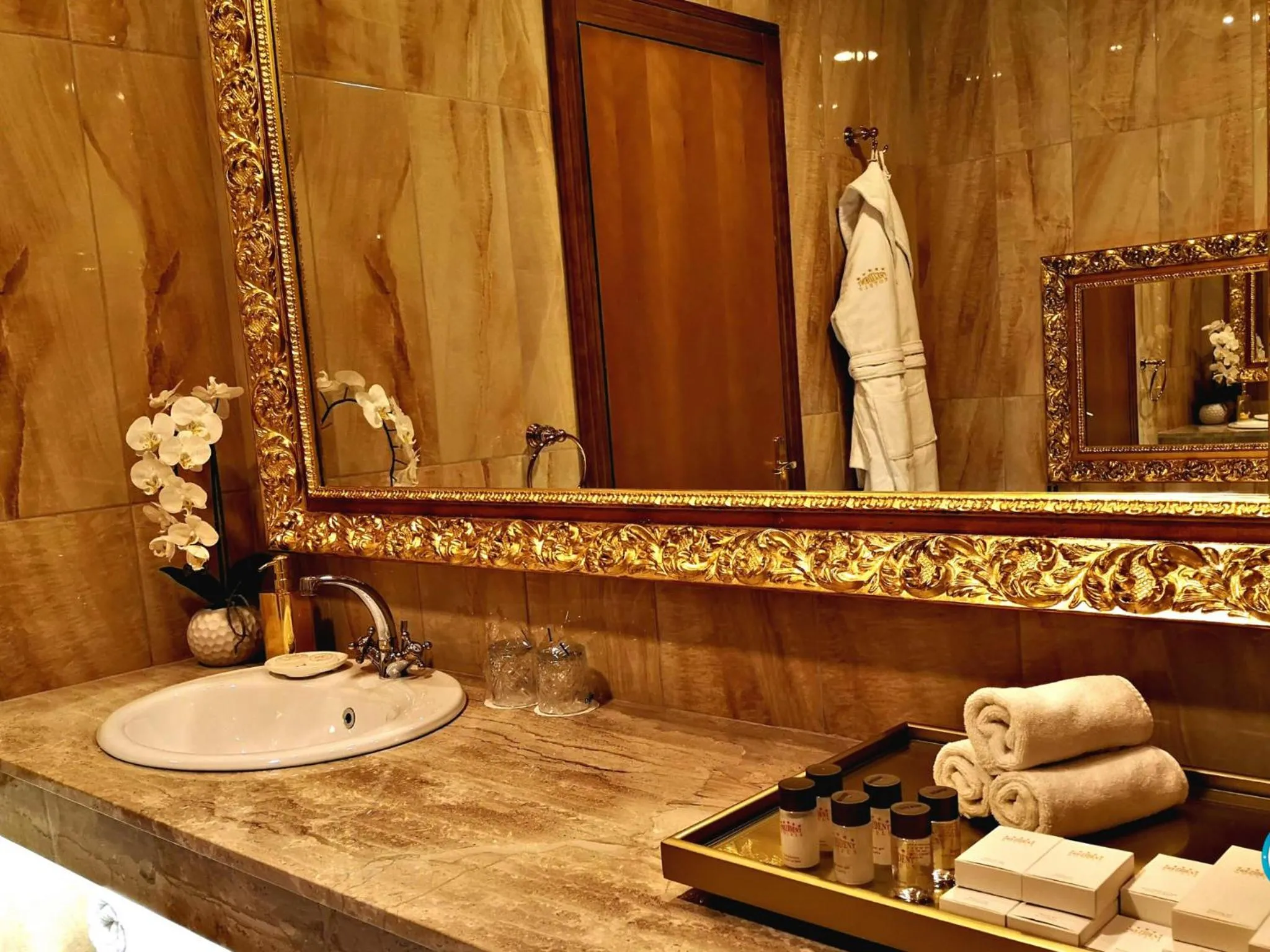 Bathroom in Prezident Palace Belgrade - Adults Only