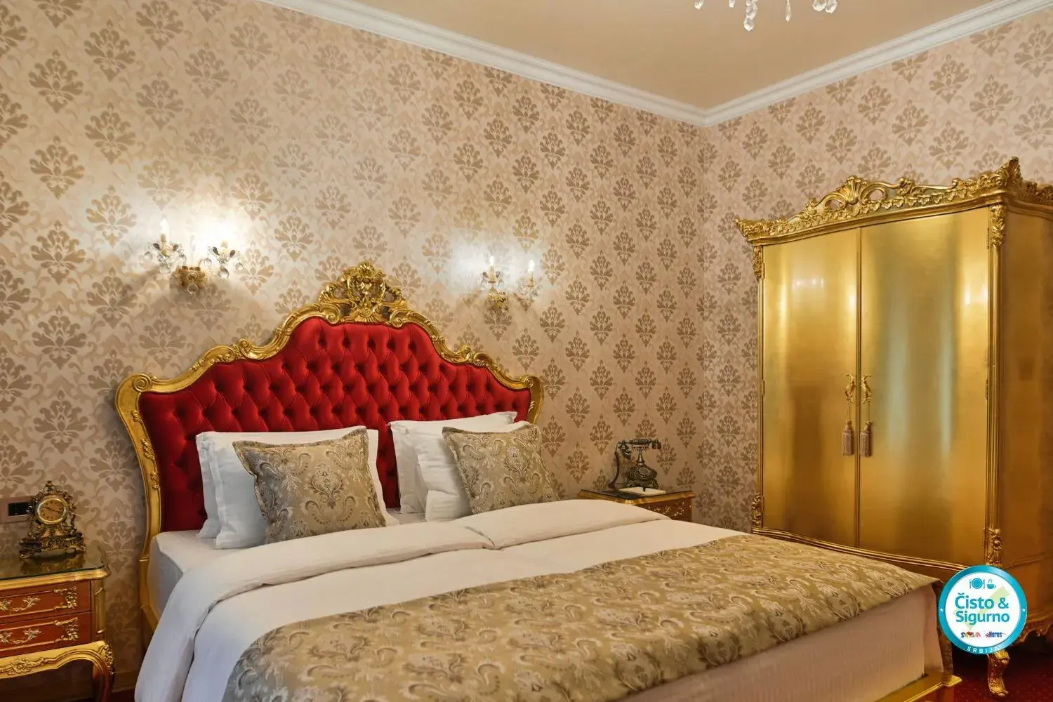 Bed in Prezident Palace Belgrade - Adults Only Bed in Prezident Palace Belgrade - Adults Only