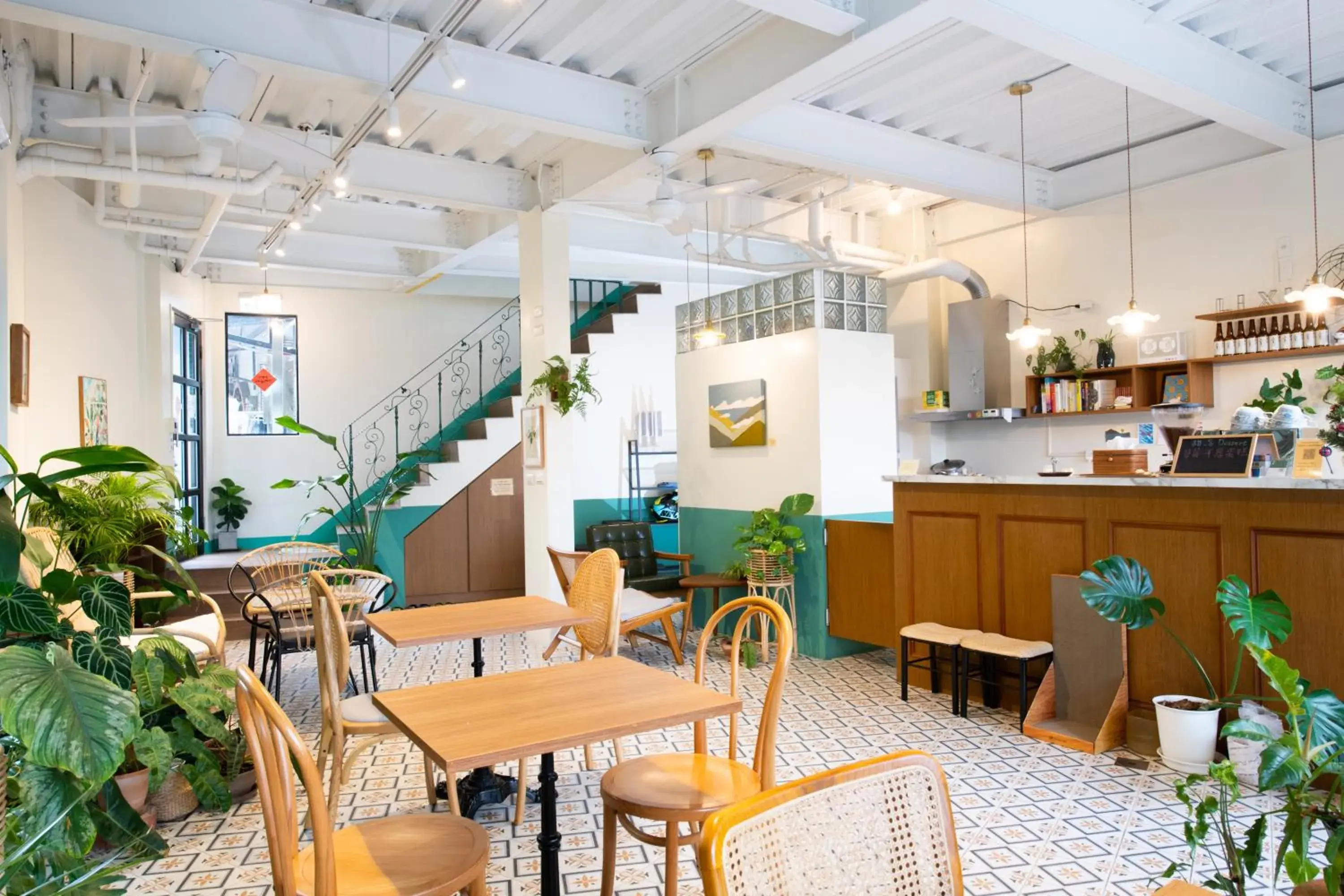 Restaurant/places to eat in Lixia Hostel Restaurant/places to eat in Lixia Hostel