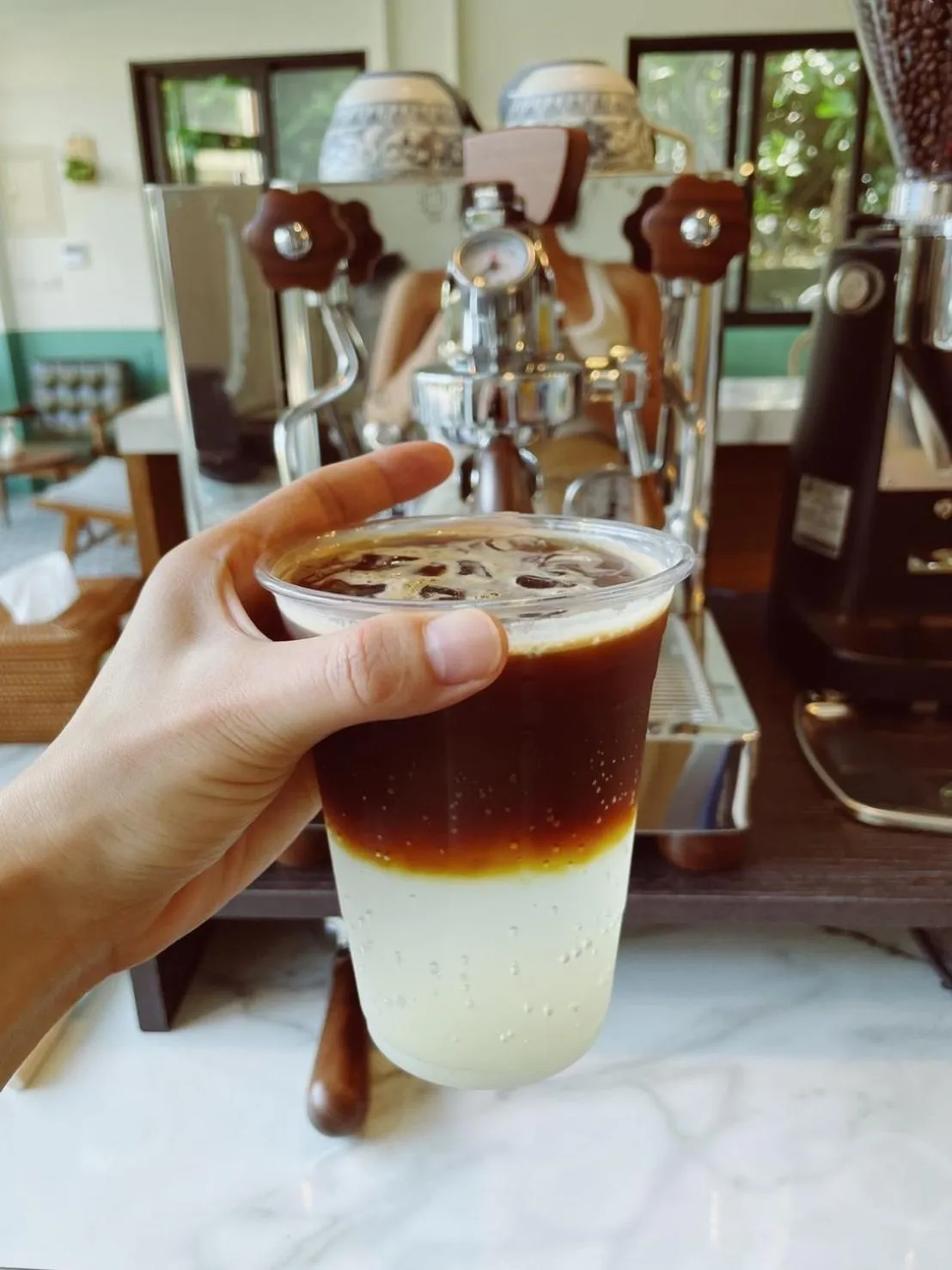 Coffee/tea facilities in Lixia Hostel