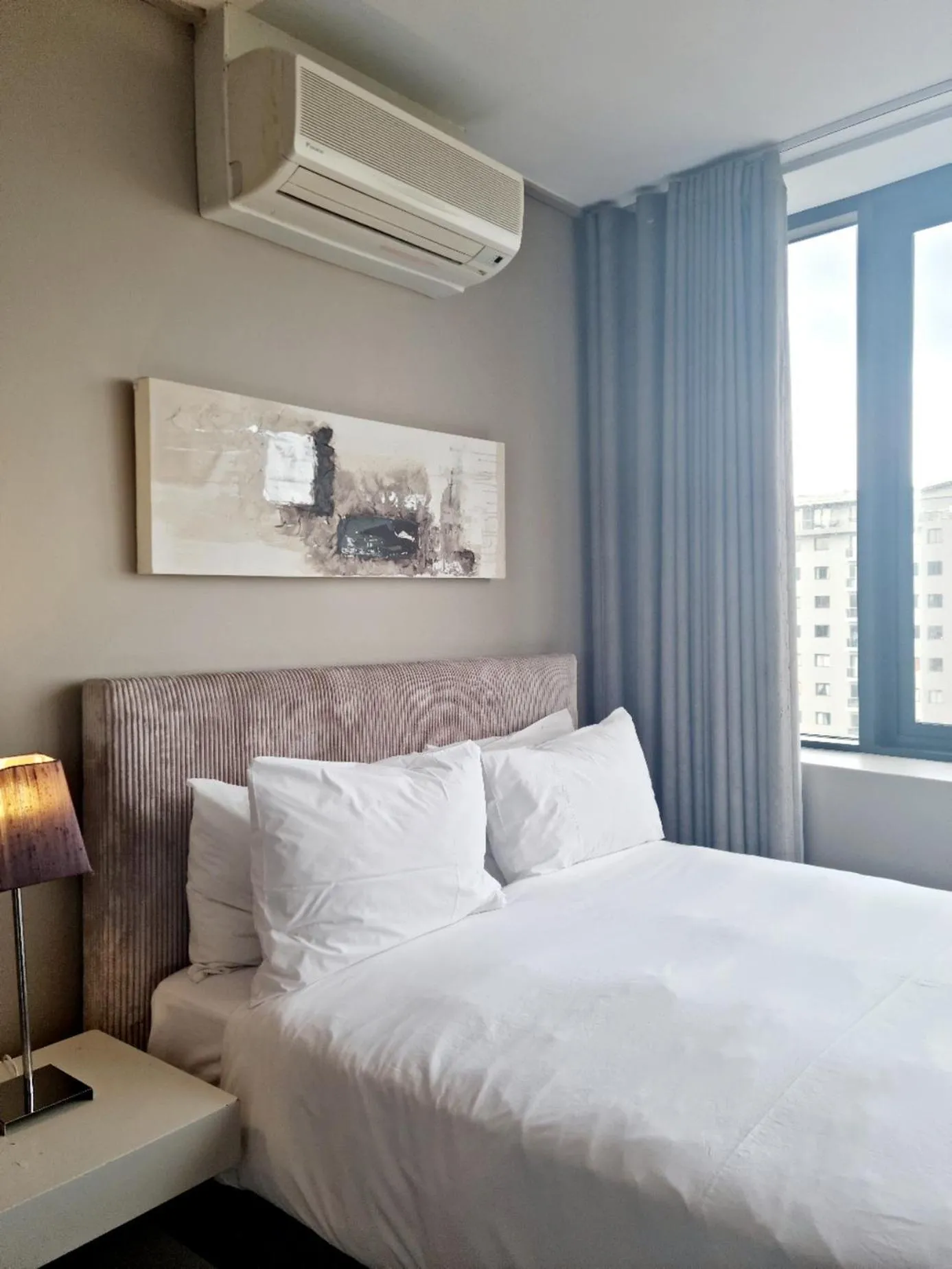Bedroom, Bed in Manhattan by Smart City Stays