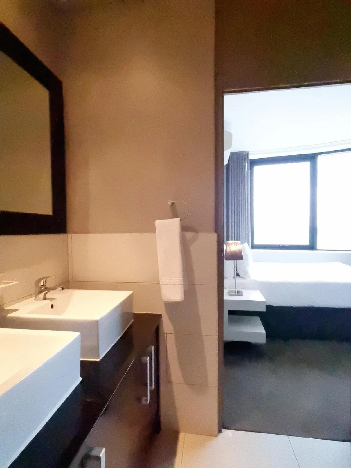 Bathroom, Bed in Manhattan by Smart City Stays