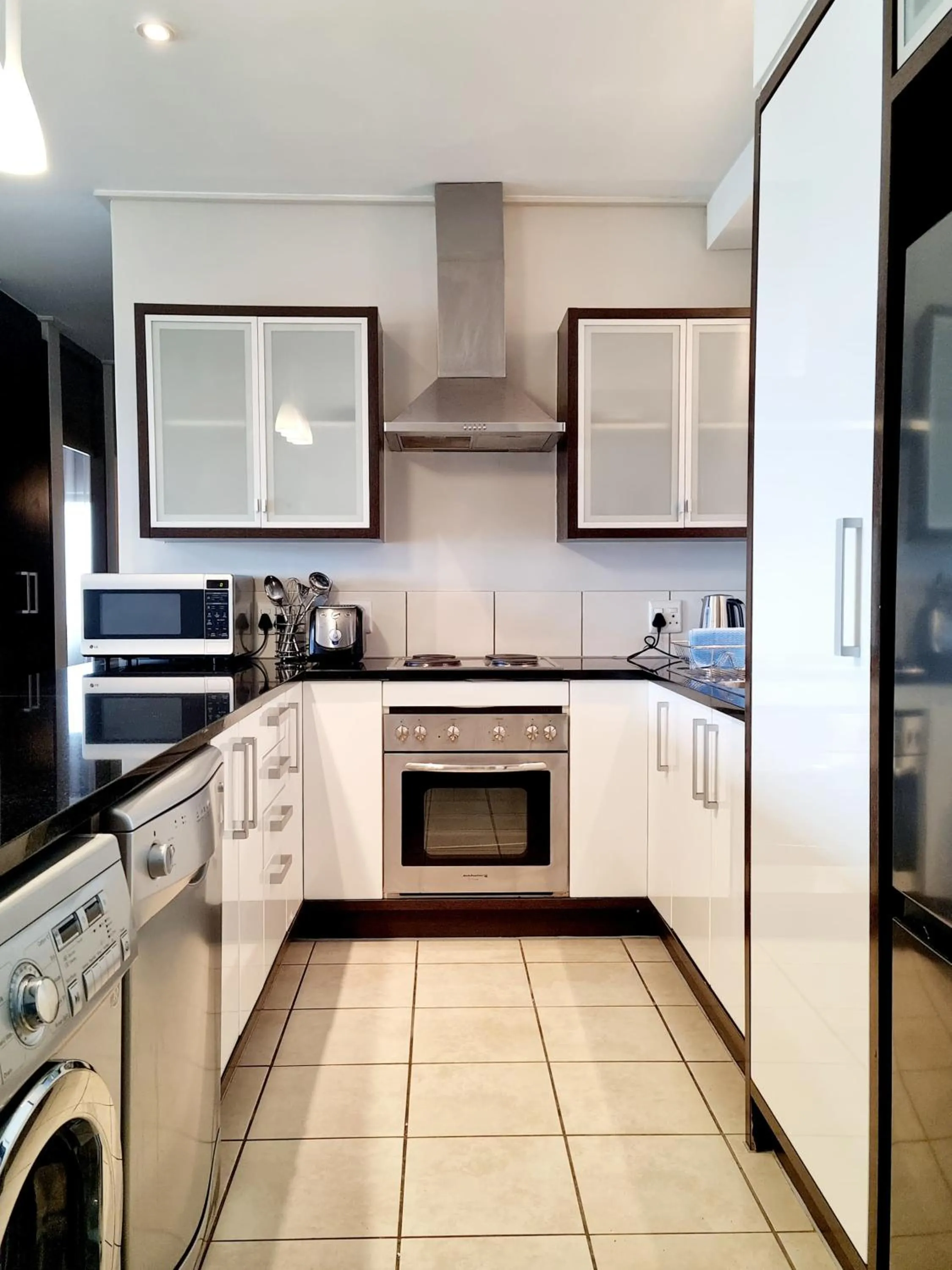 Kitchen or kitchenette in Manhattan by Smart City Stays