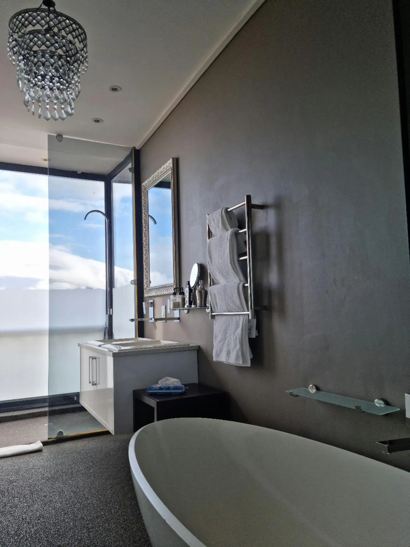 Bathroom in Manhattan by Smart City Stays
