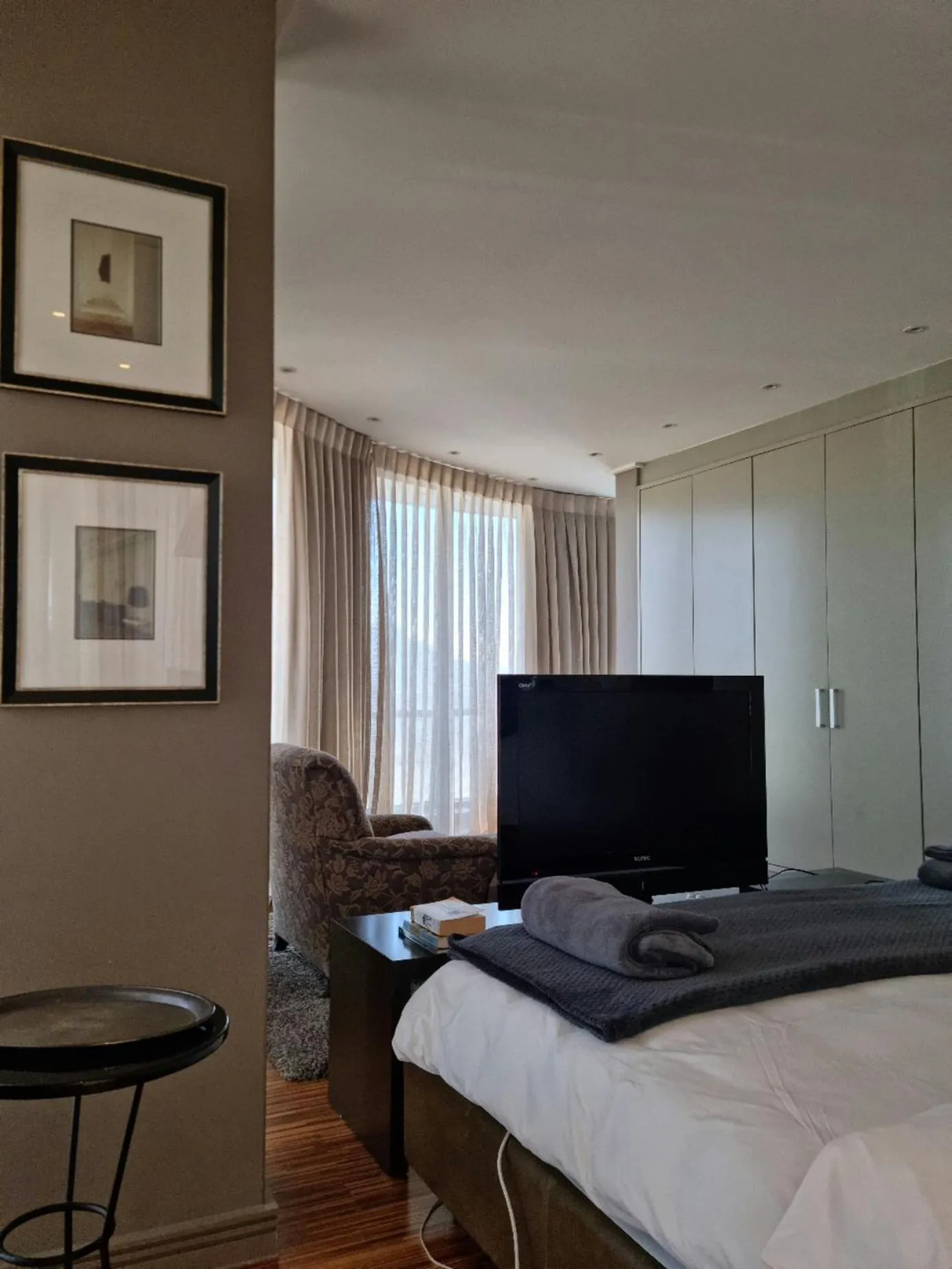 Bed in Manhattan by Smart City Stays