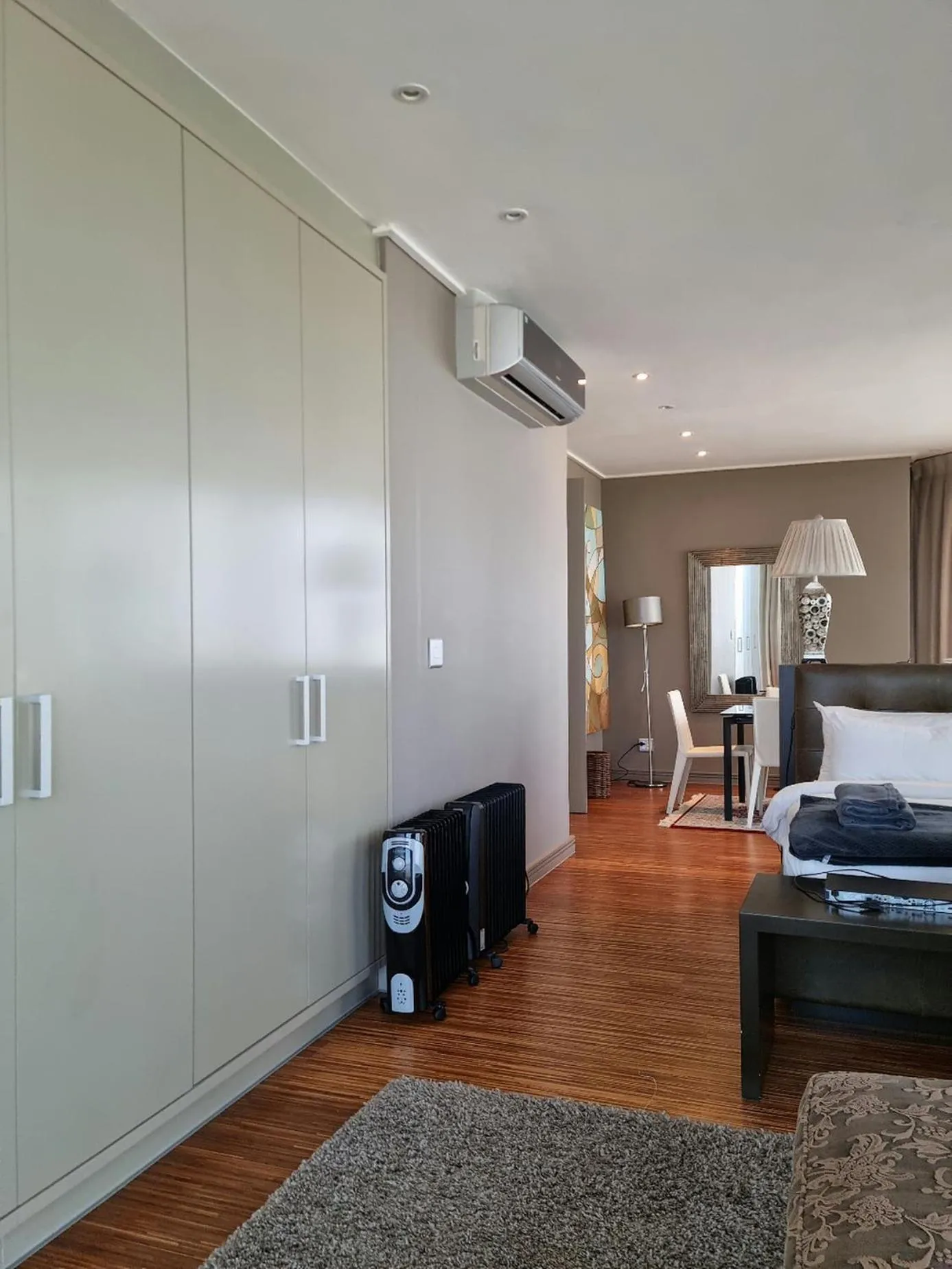 Bedroom in Manhattan by Smart City Stays