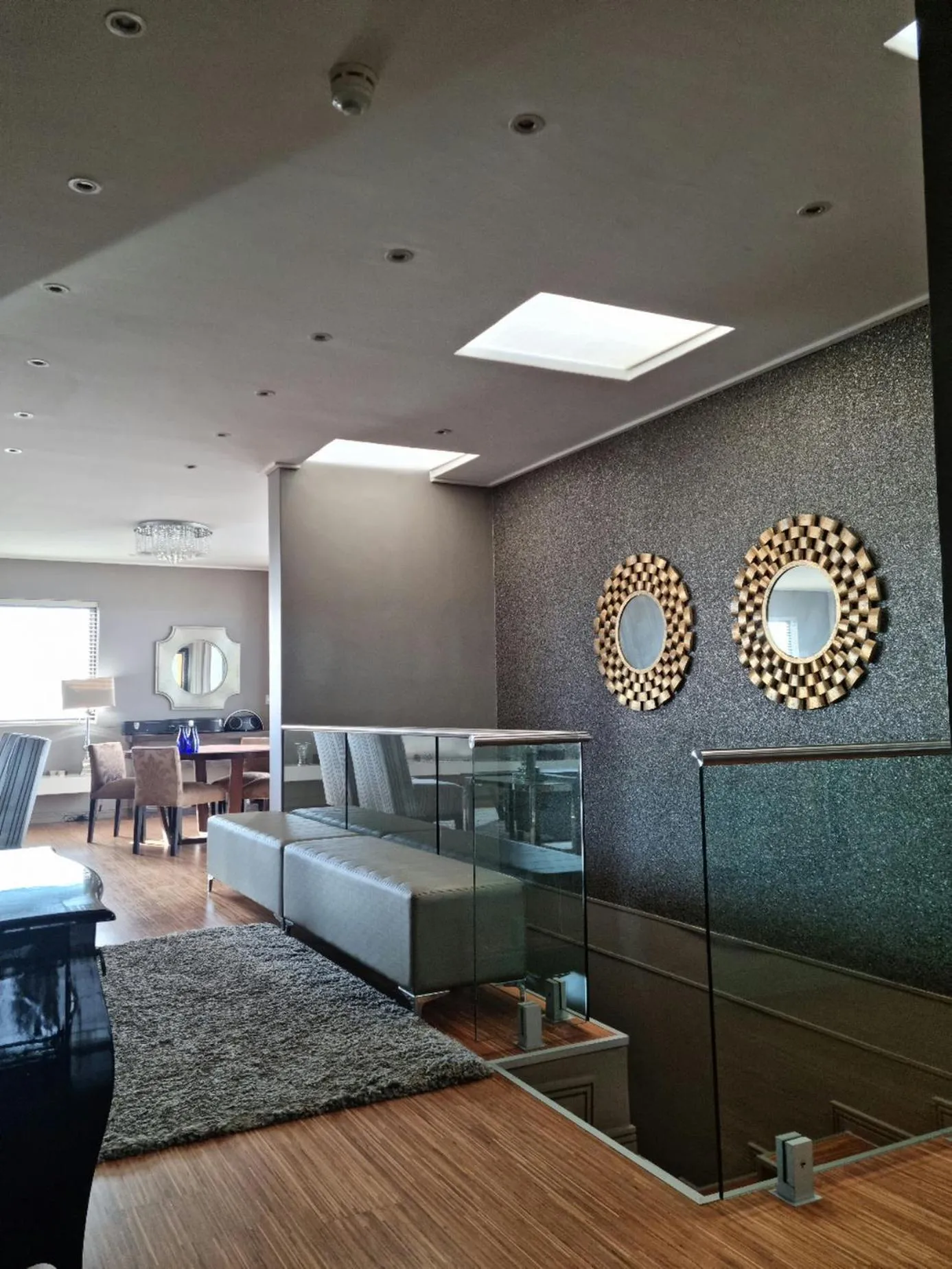 Living room in Manhattan by Smart City Stays