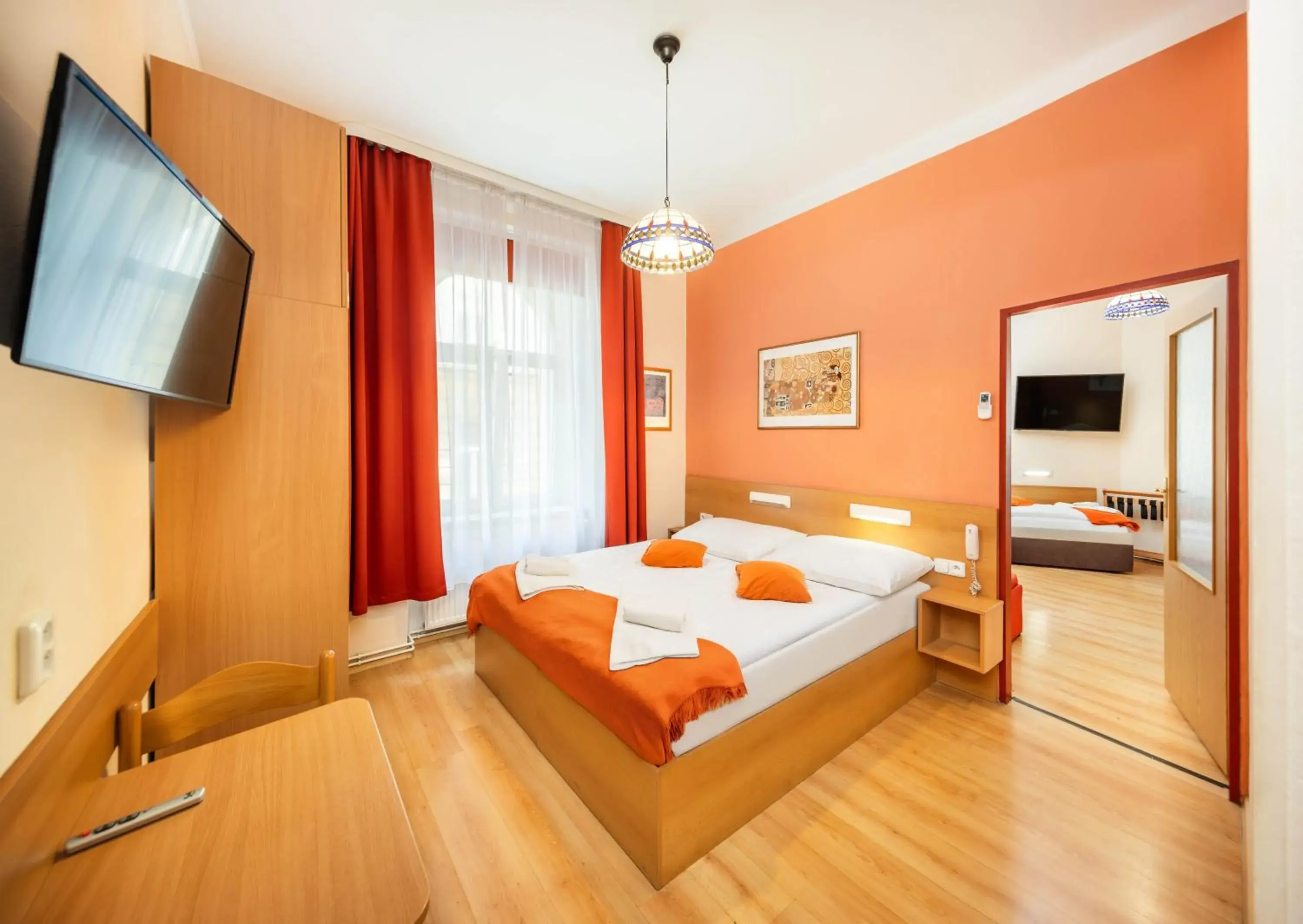 Bedroom, Bed in Hotel Golden City Garni Bedroom, Bed in Hotel Golden City Garni