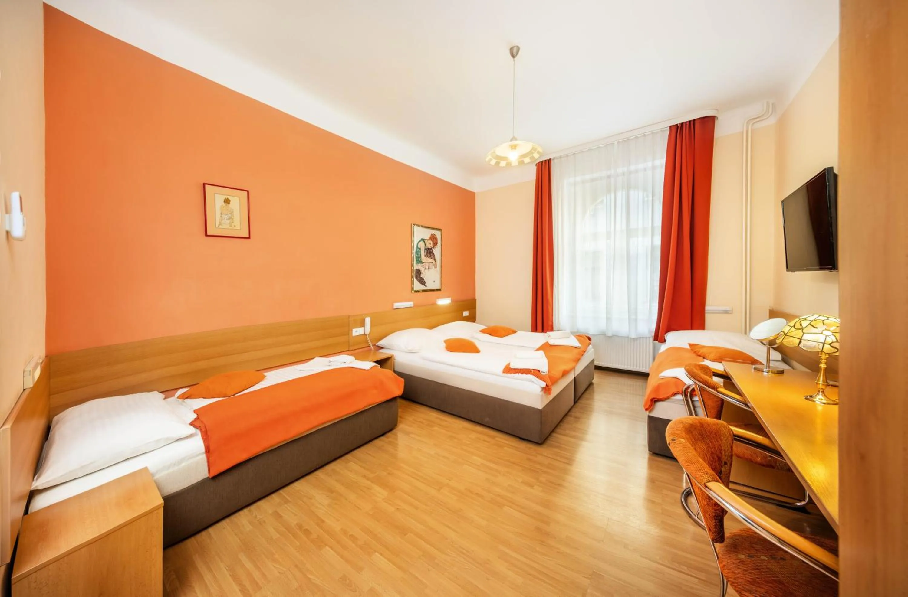 Bed in Hotel Golden City Garni