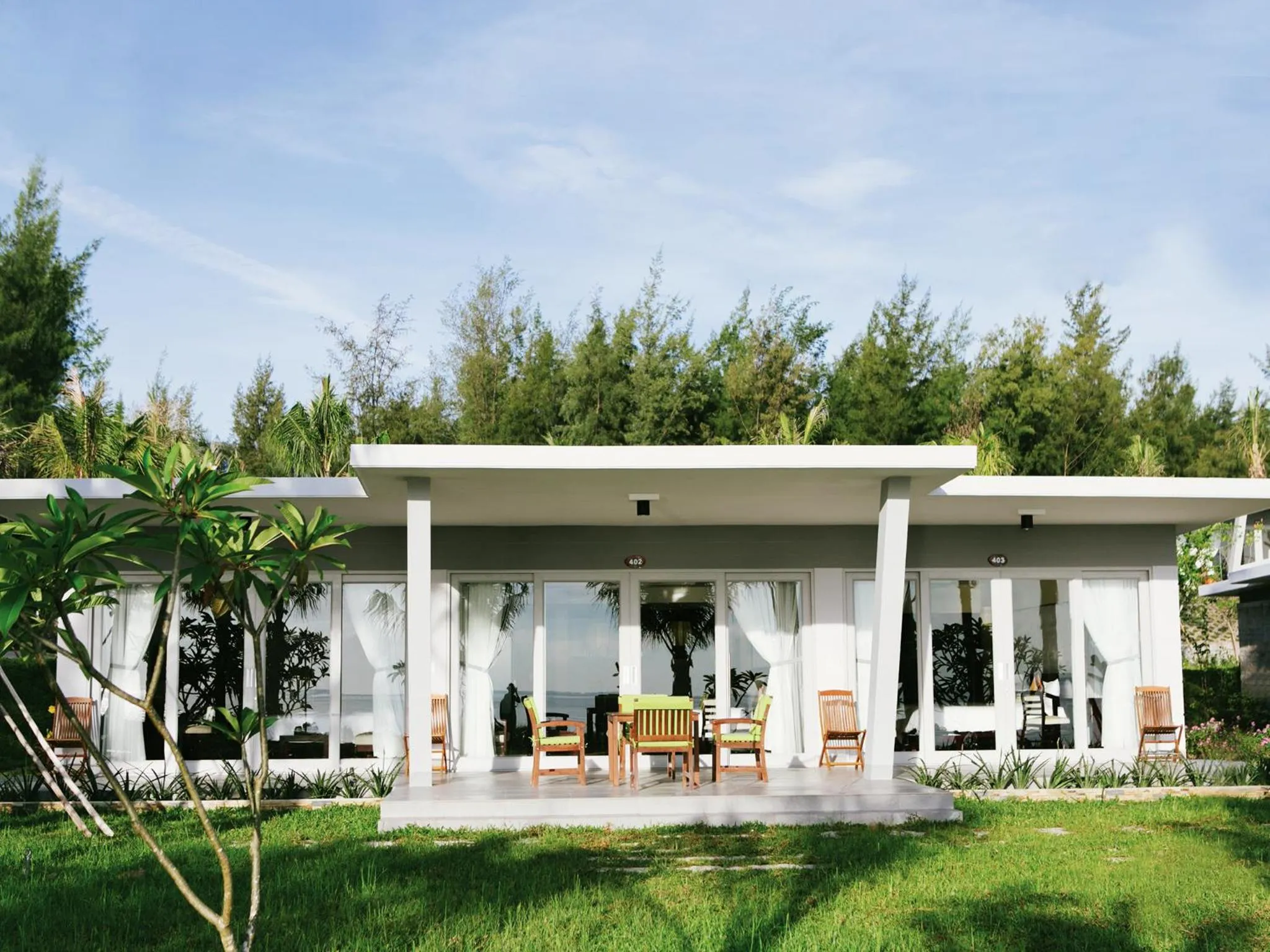 Facade/entrance in Lang Co Beach Resort