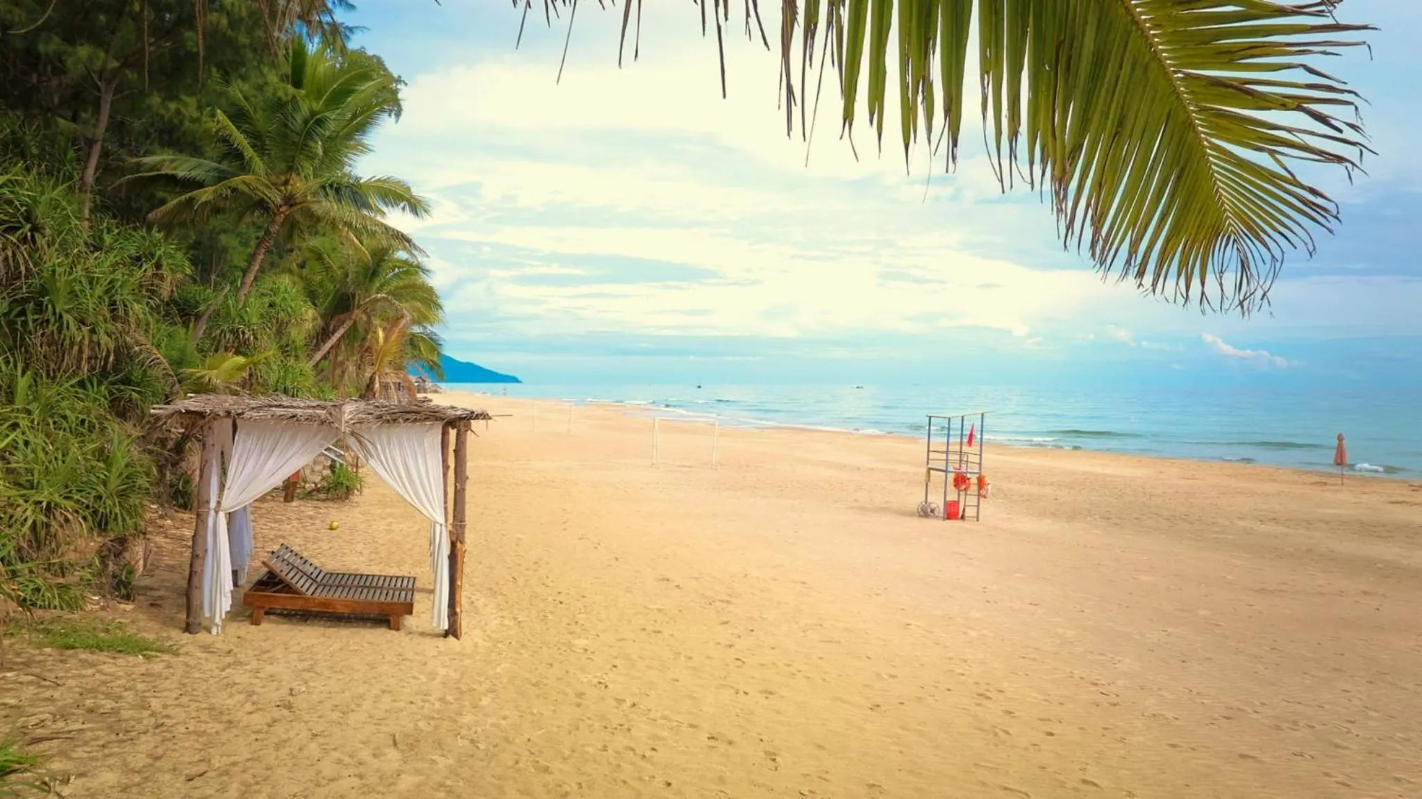 Day in Lang Co Beach Resort