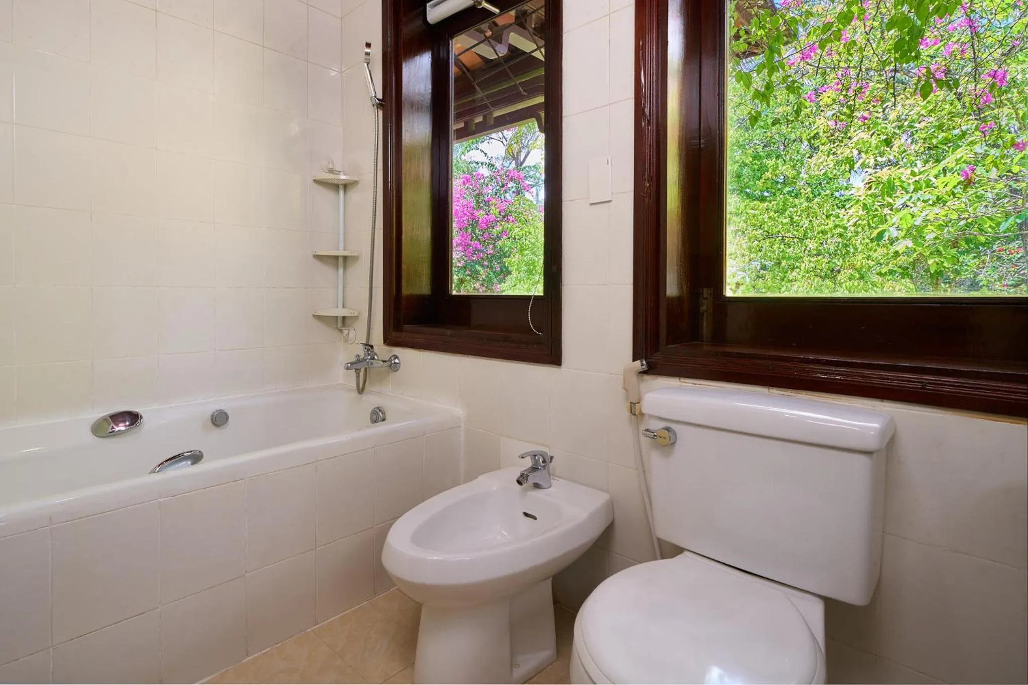 Toilet in Lang Co Beach Resort