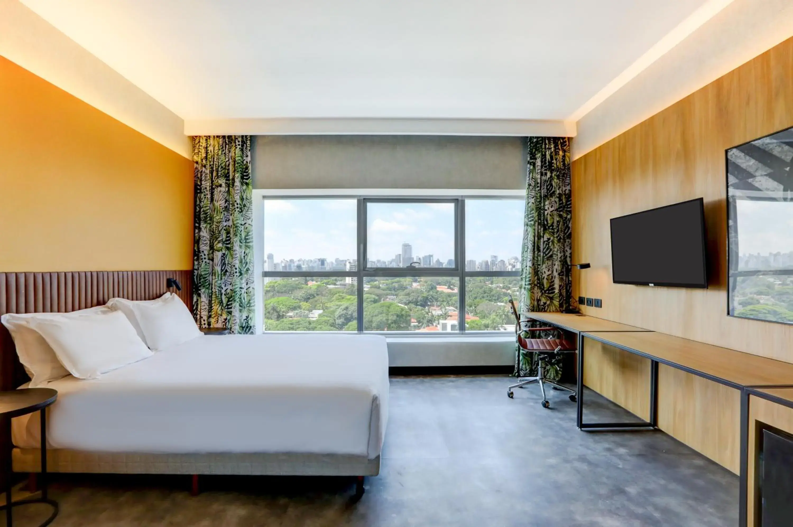 Photo of the whole room, Bed in Hilton Garden Inn Rebouças Photo of the whole room, Bed in Hilton Garden Inn Rebouças