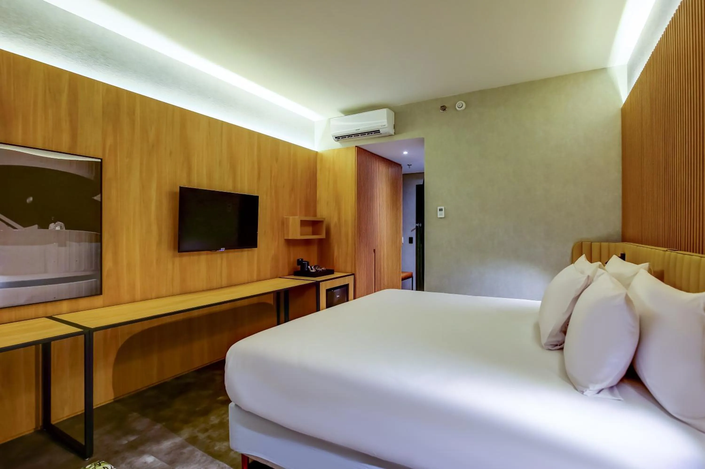 Bed in Hilton Garden Inn Rebouças