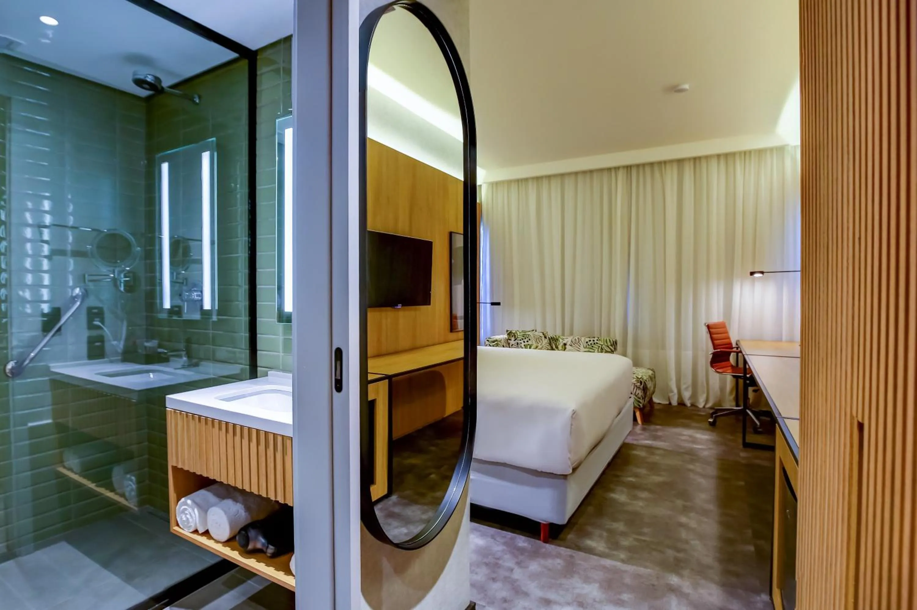 Bed in Hilton Garden Inn Rebouças