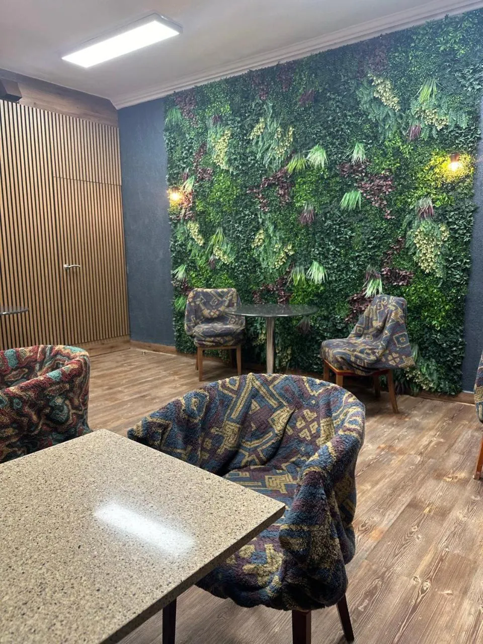 Breakfast in Gallery Hotel SIS