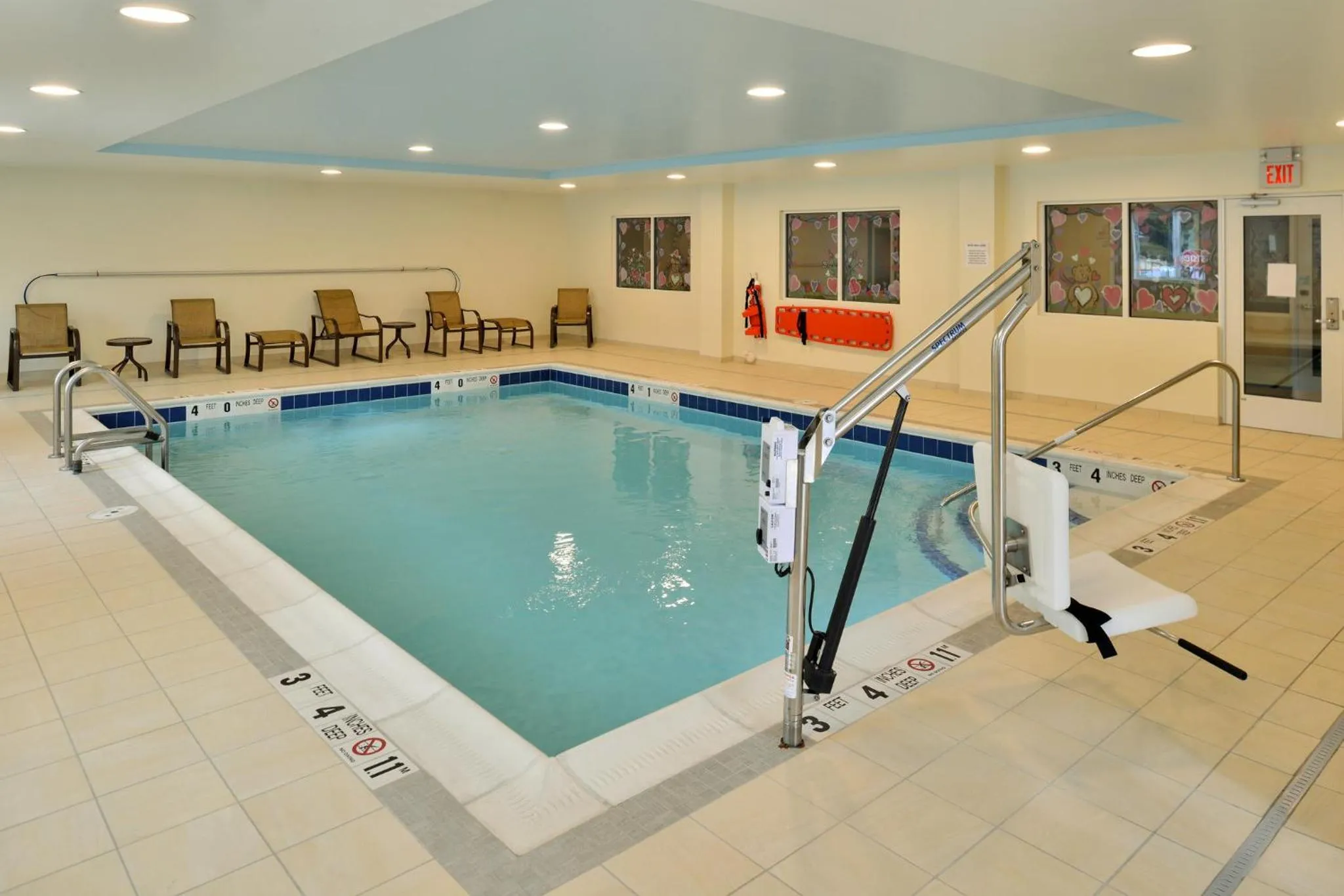 Swimming pool in Holiday Inn Express & Suites Peekskill-Lower Hudson Valley by IHG