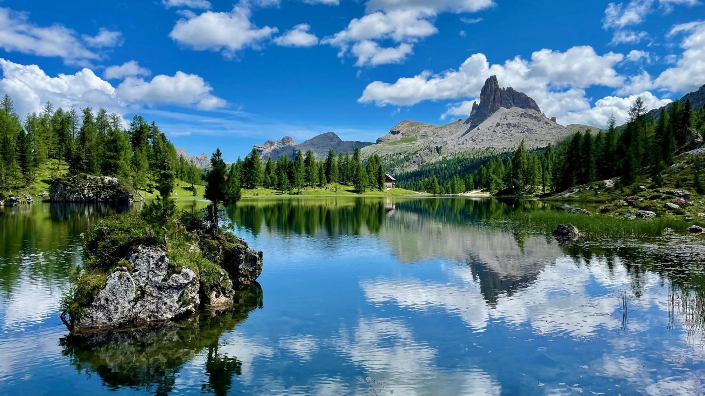 Nearby landmark in Residence Peniè