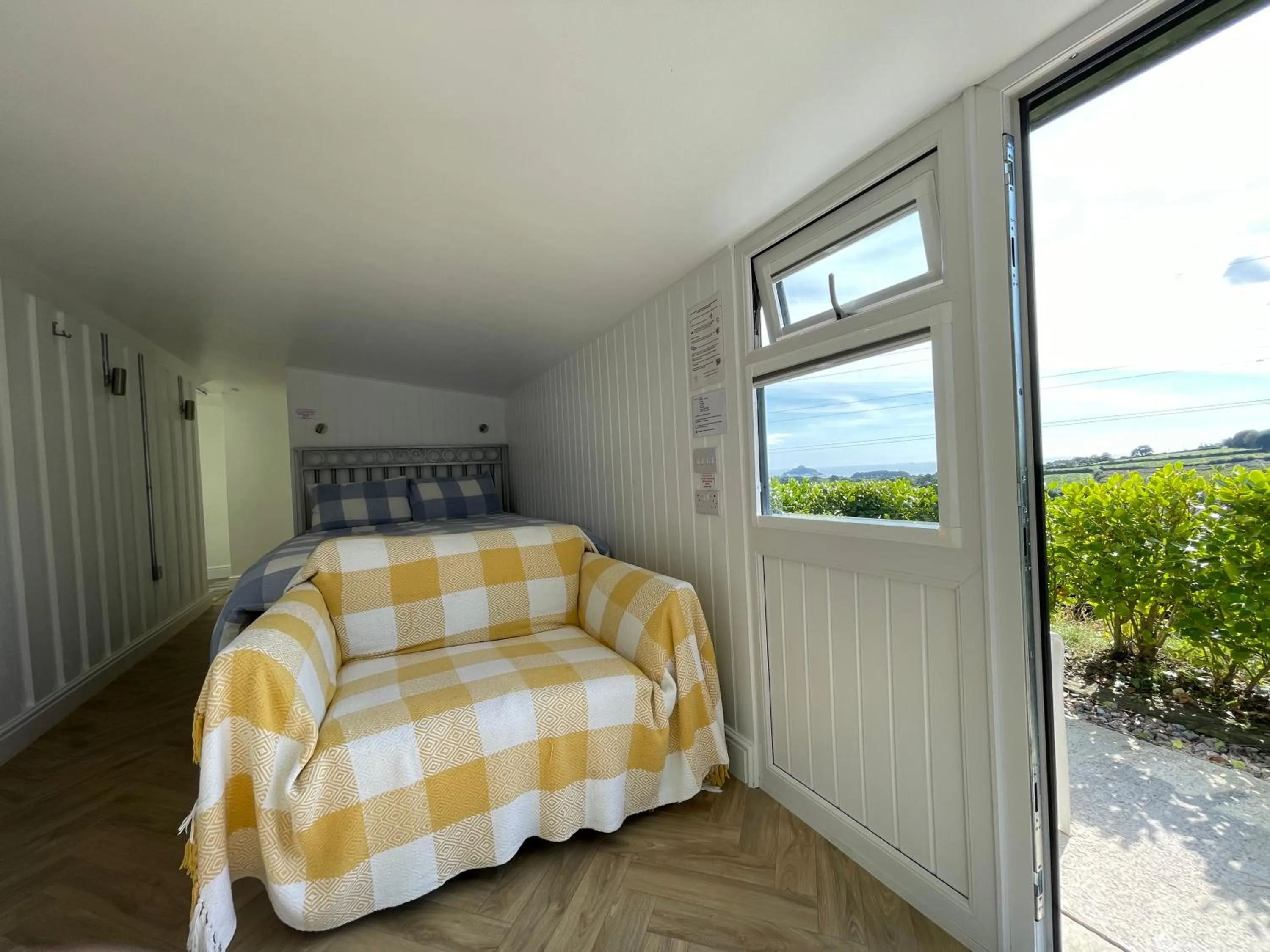 Bedroom, Bed in Mount View Overnight Accommodation